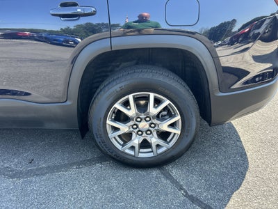 2021 GMC Acadia SLT