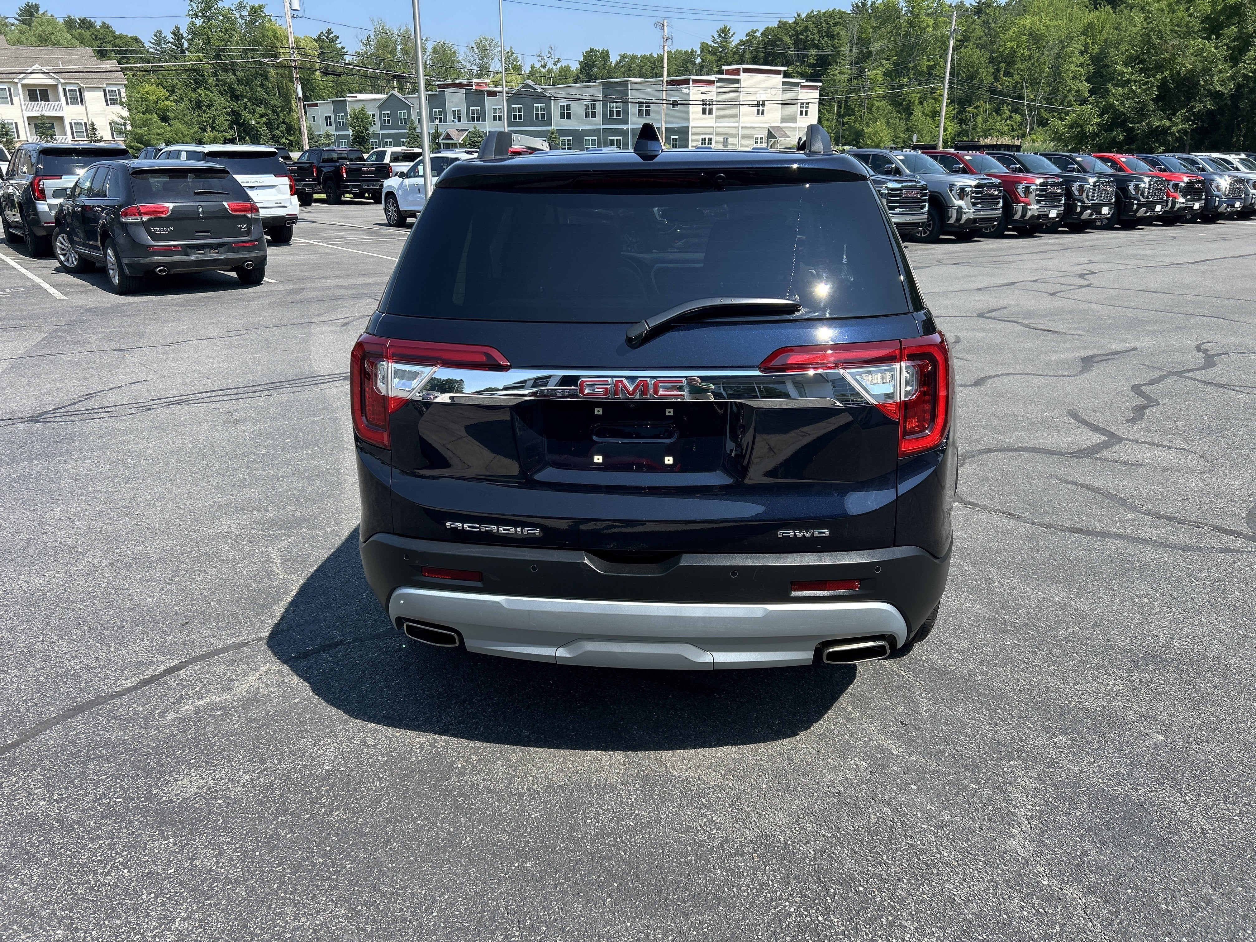 2021 GMC Acadia SLT