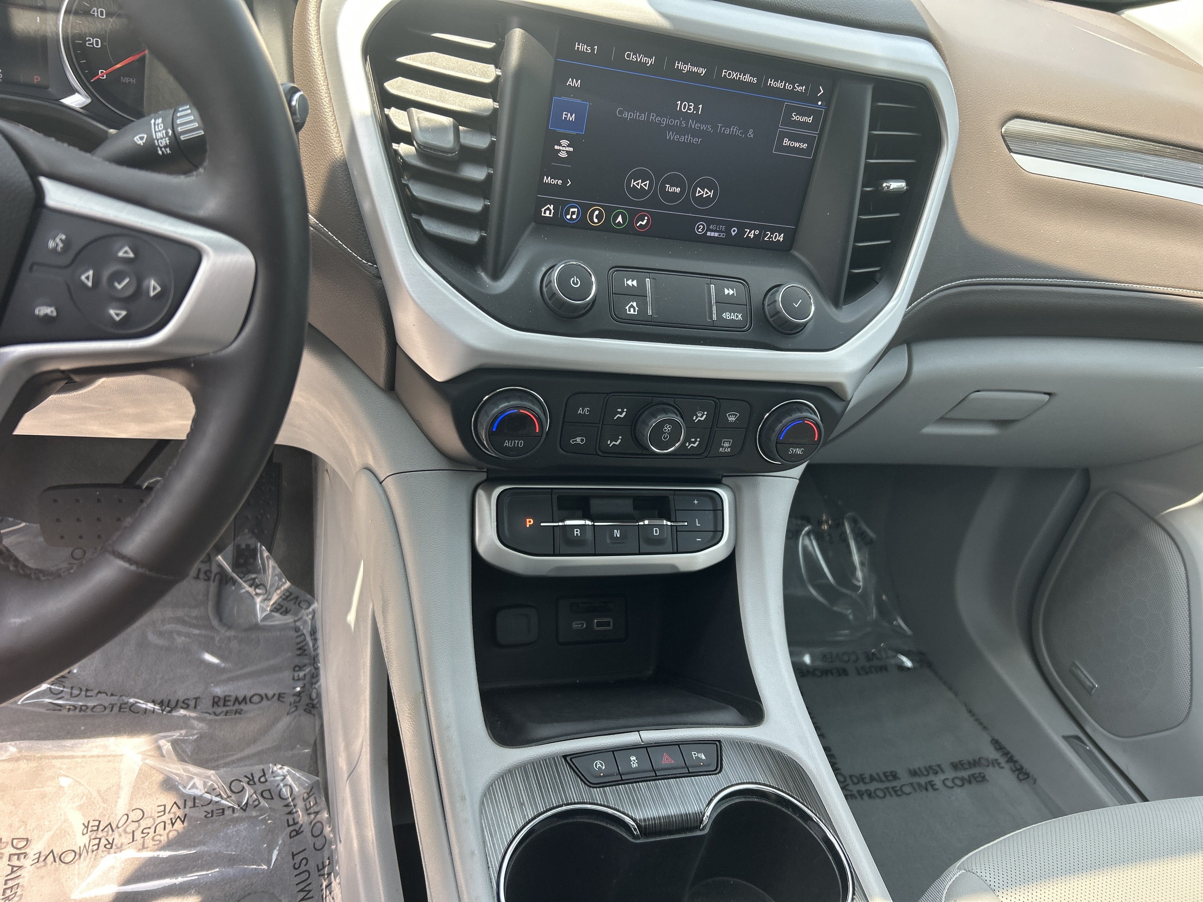 2023 GMC Acadia SLT