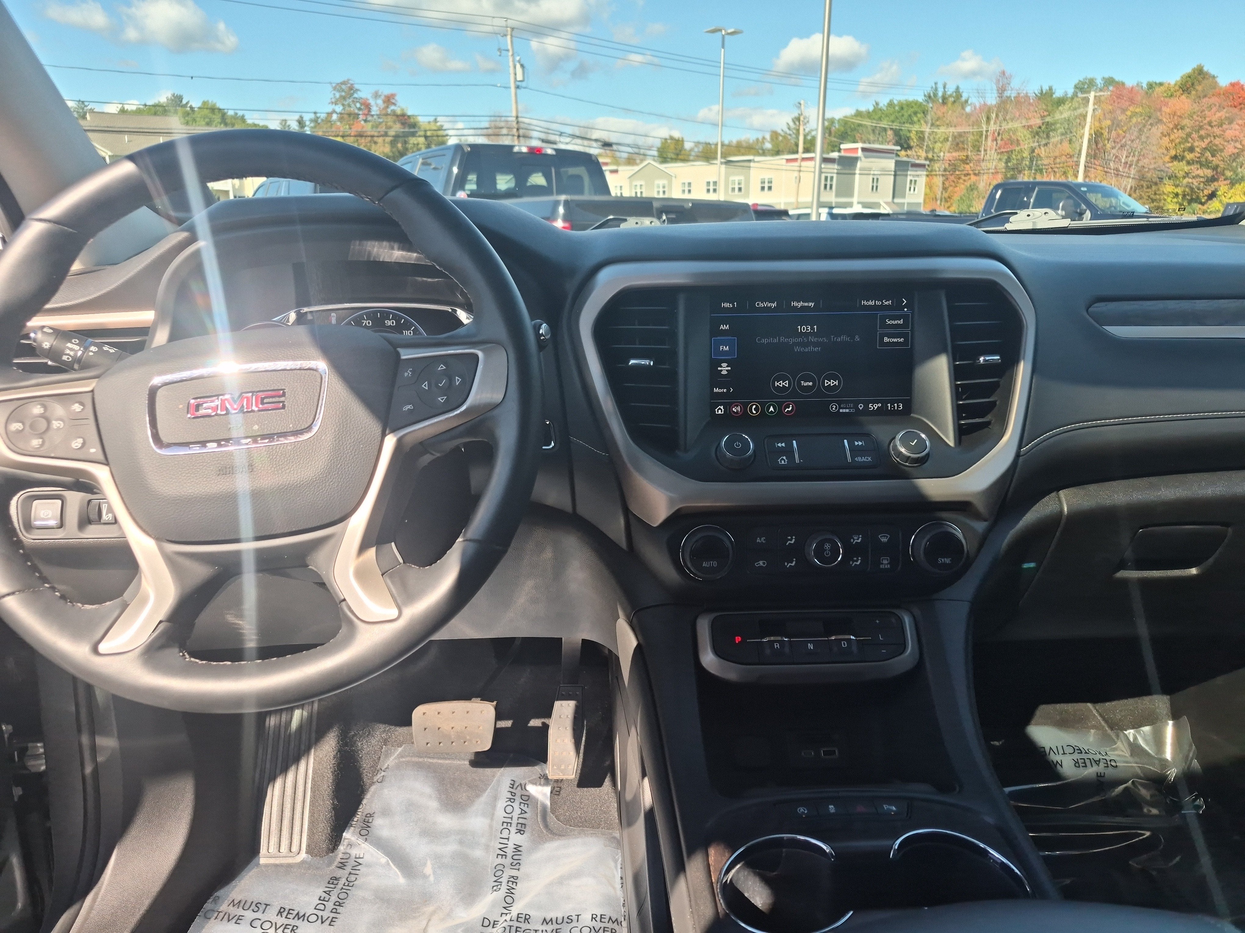 2023 GMC Acadia Denali