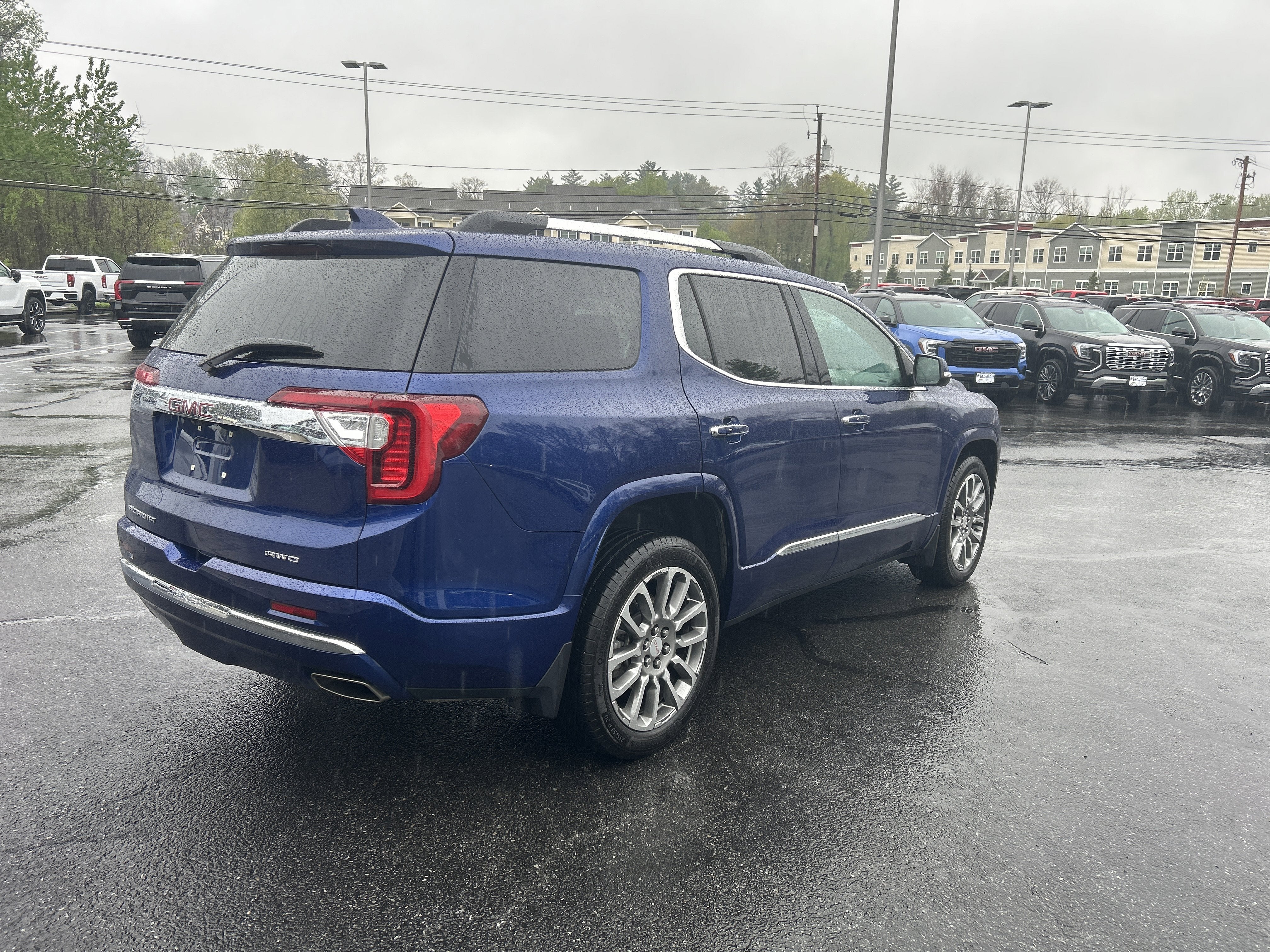 2023 GMC Acadia Denali