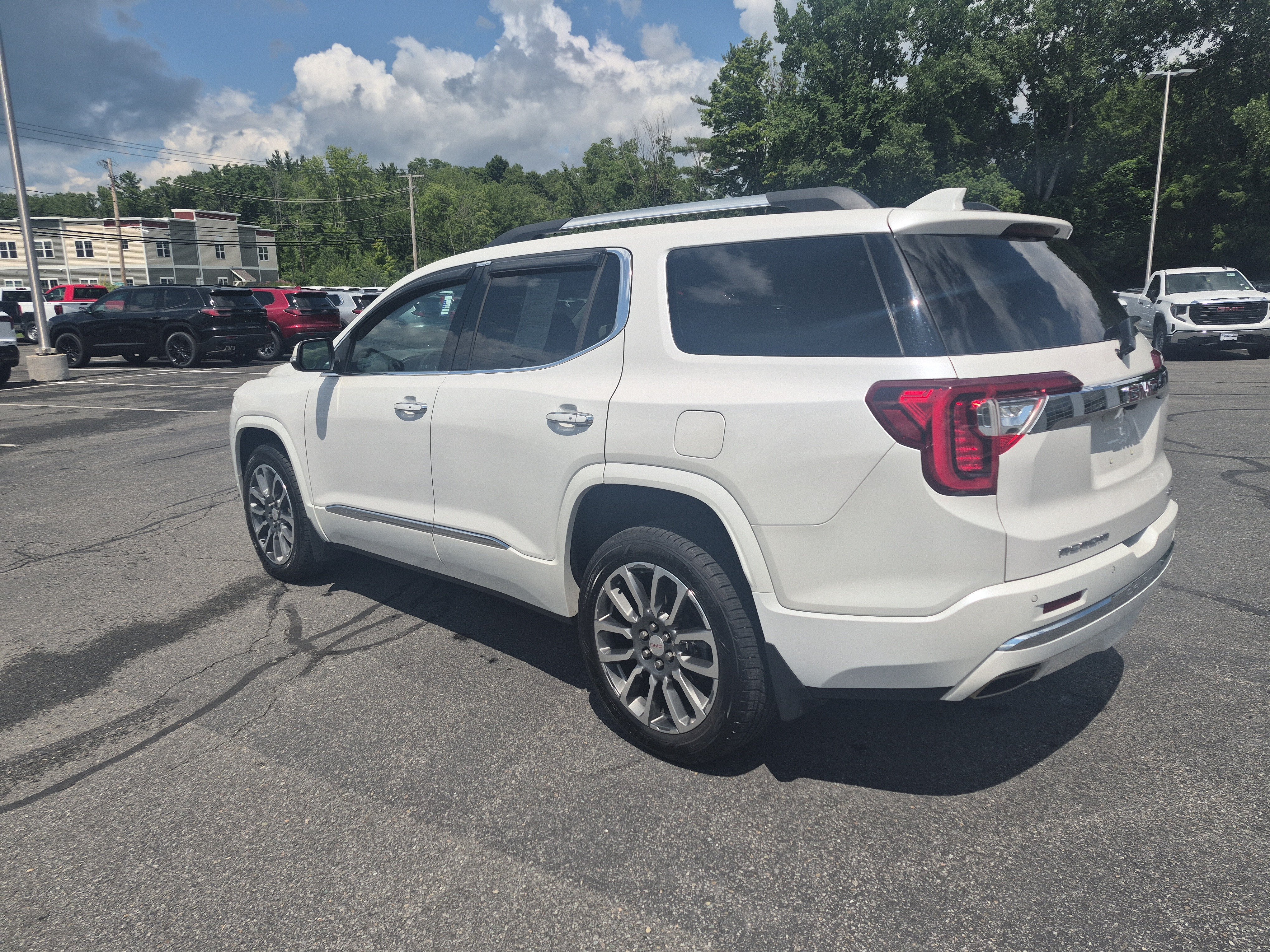 2022 GMC Acadia Denali