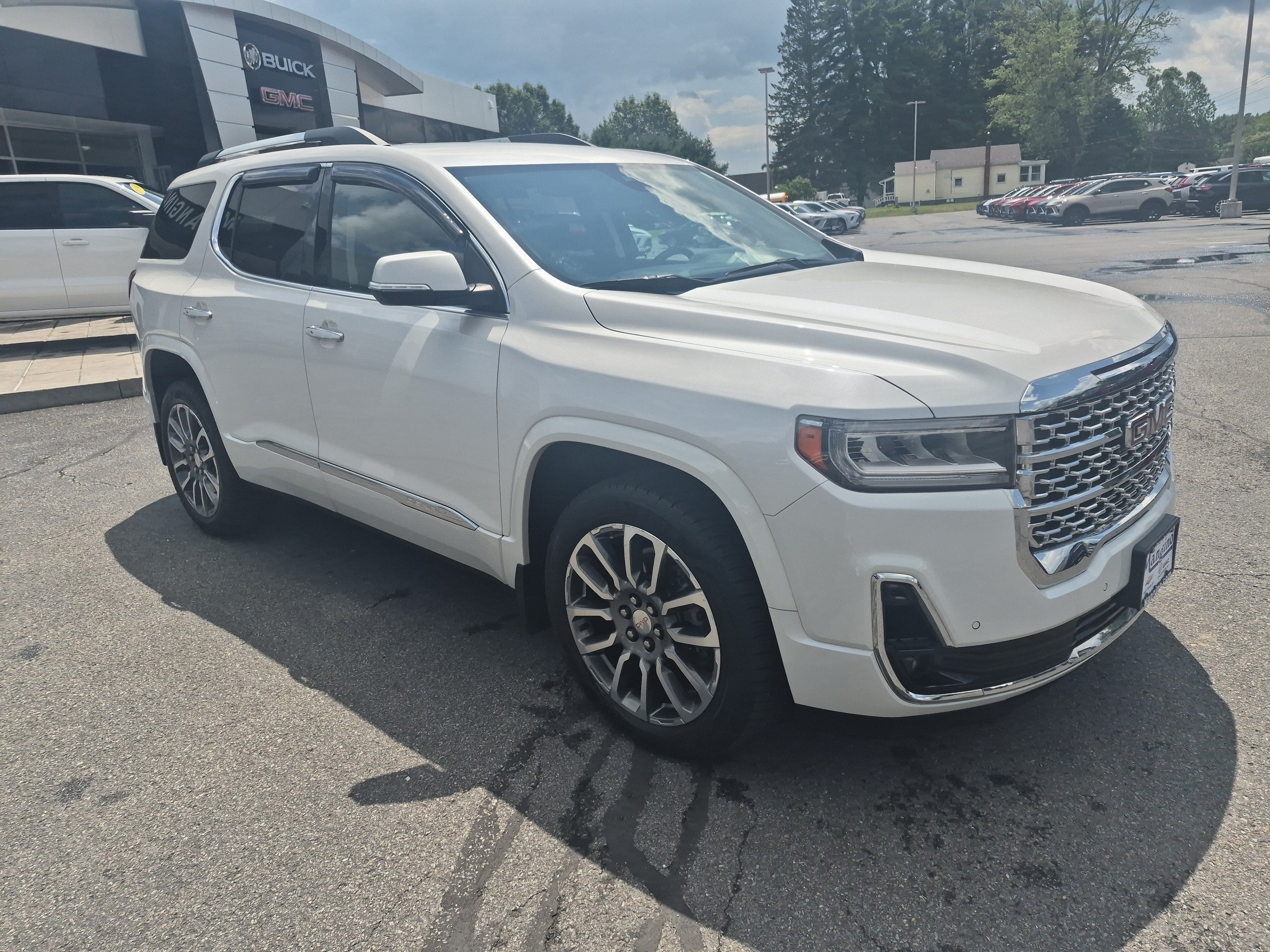 2022 GMC Acadia Denali