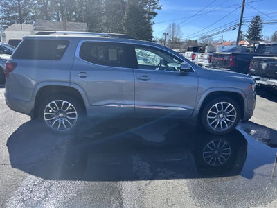 2023 GMC Acadia Denali