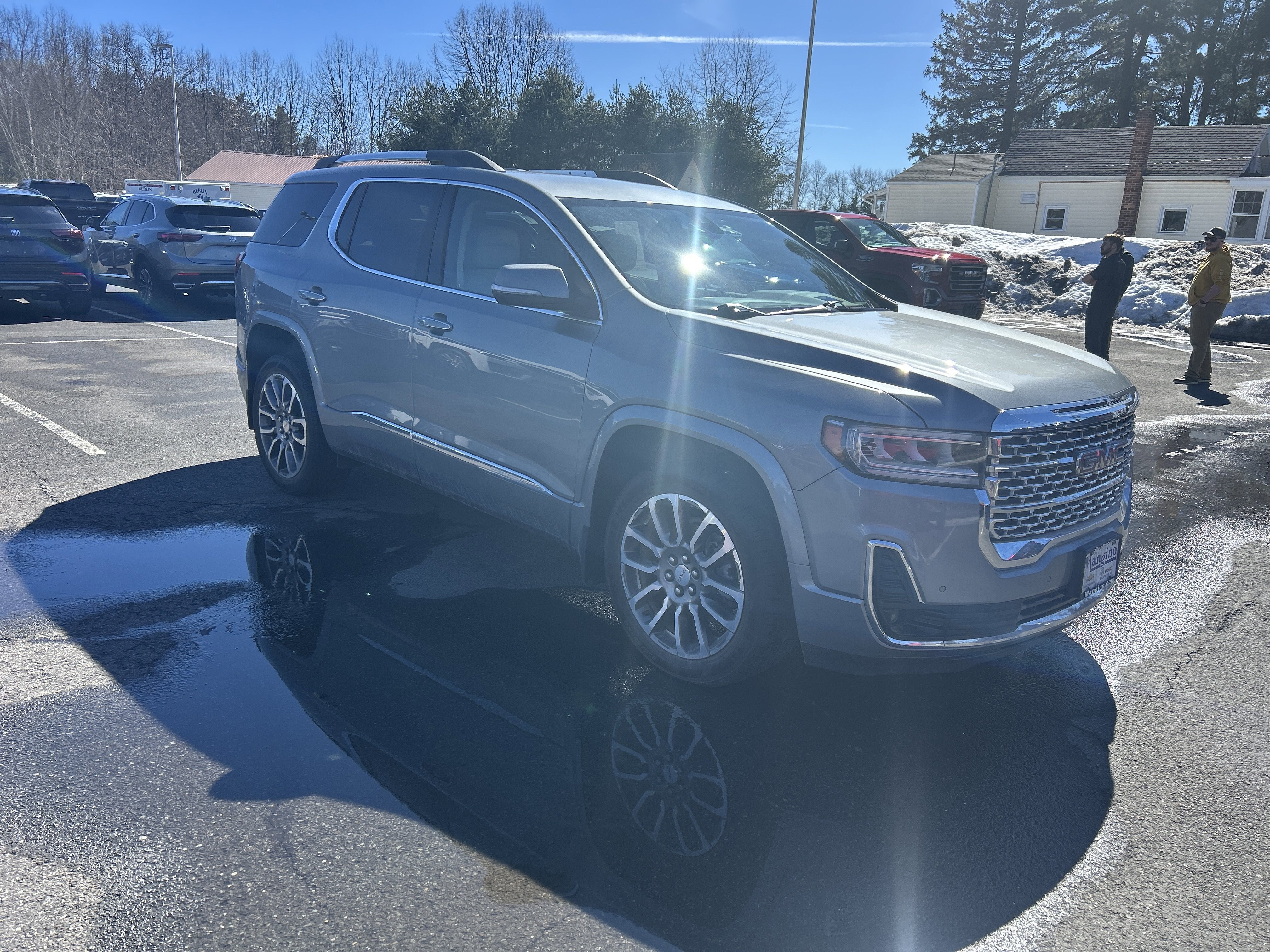 2023 GMC Acadia Denali