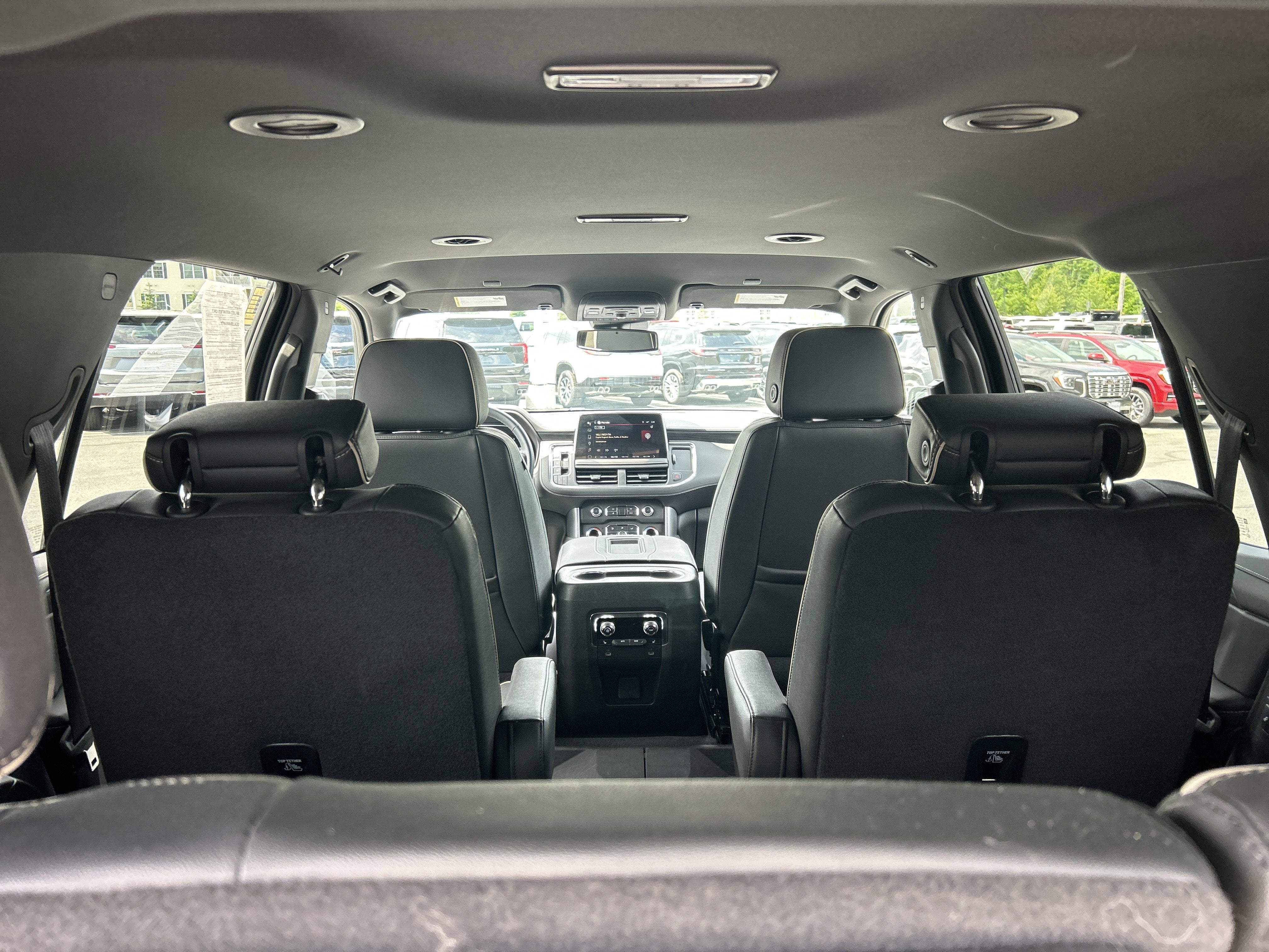 2024 GMC Yukon SLT
