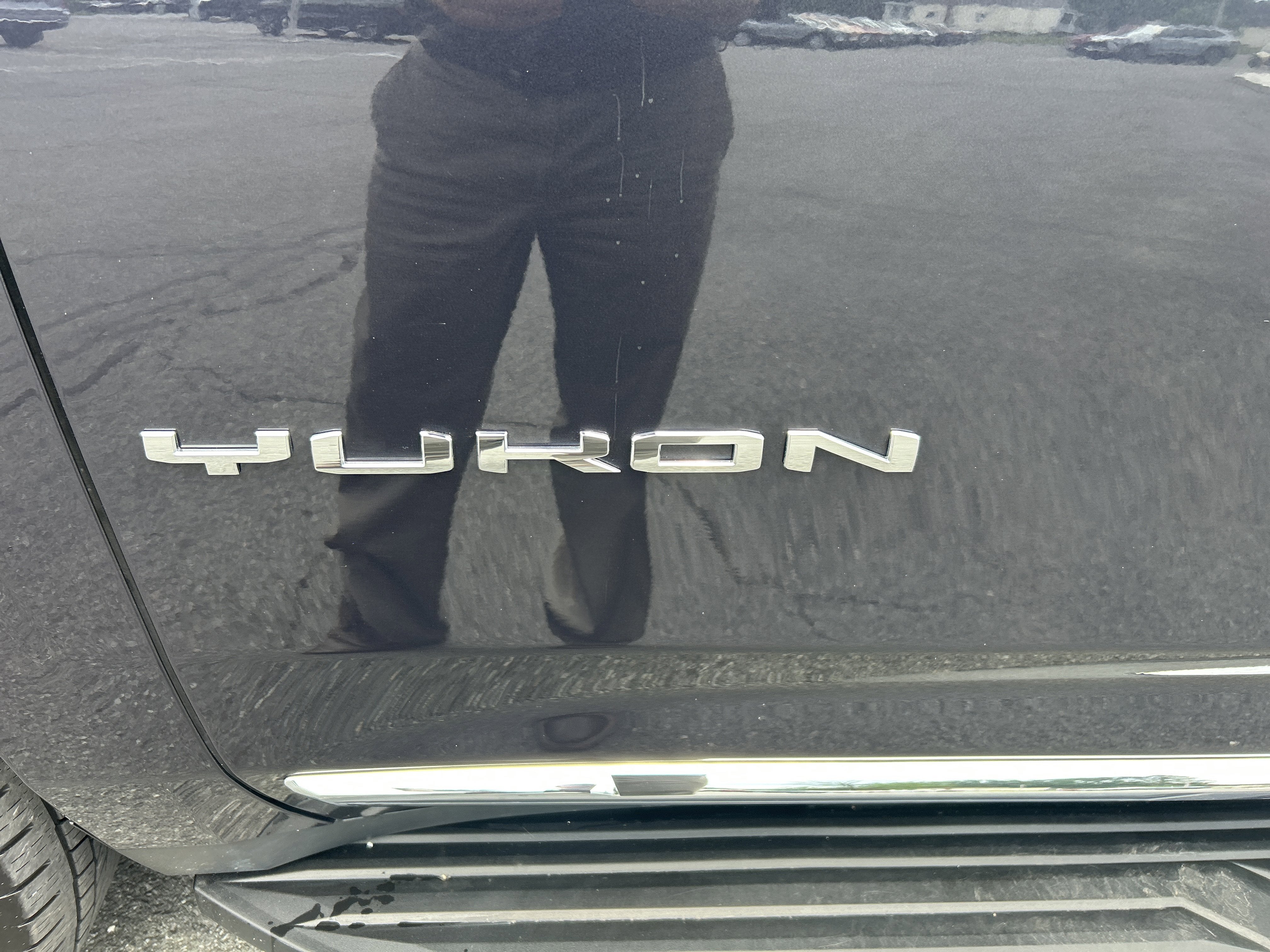 2024 GMC Yukon SLT