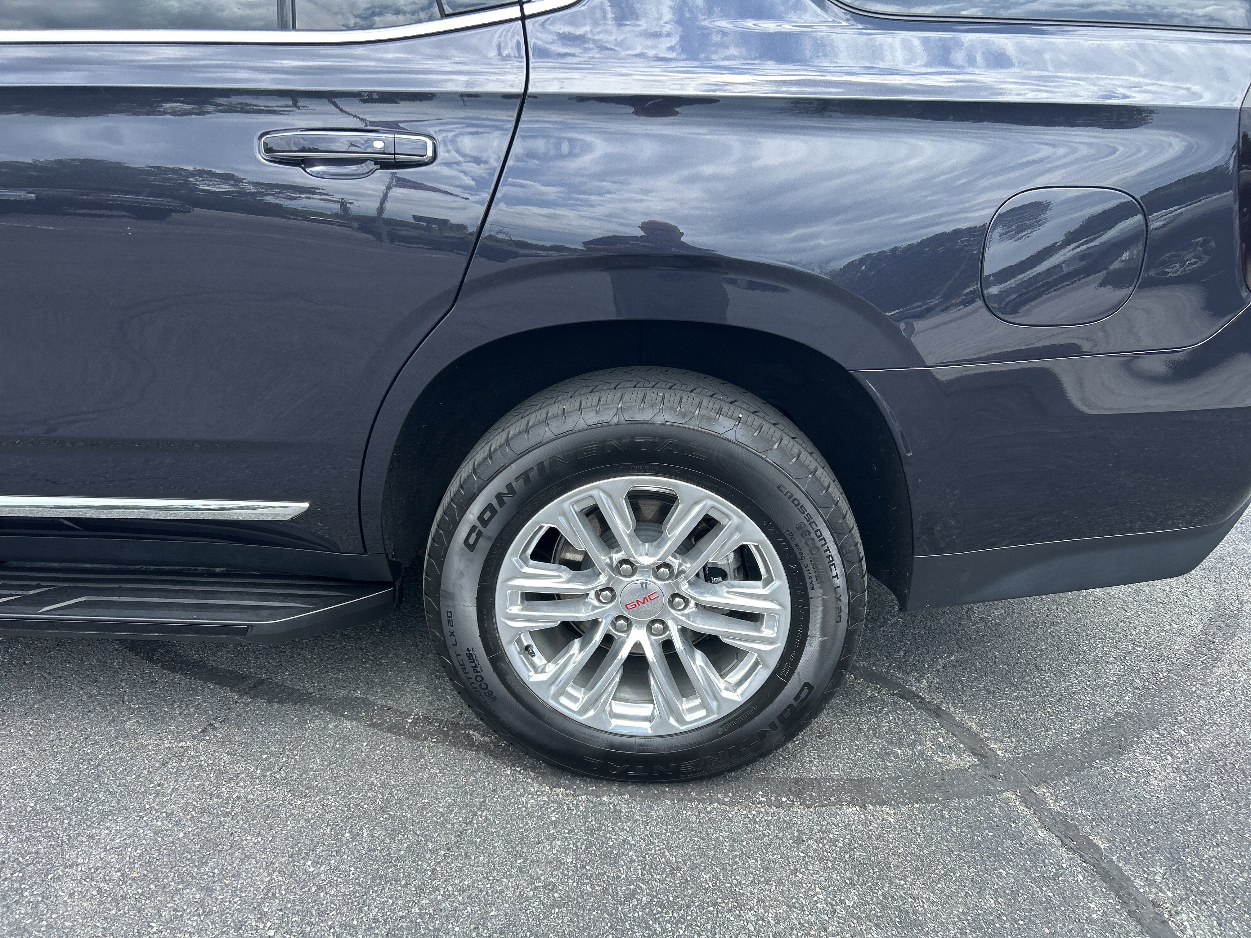 2024 GMC Yukon SLT