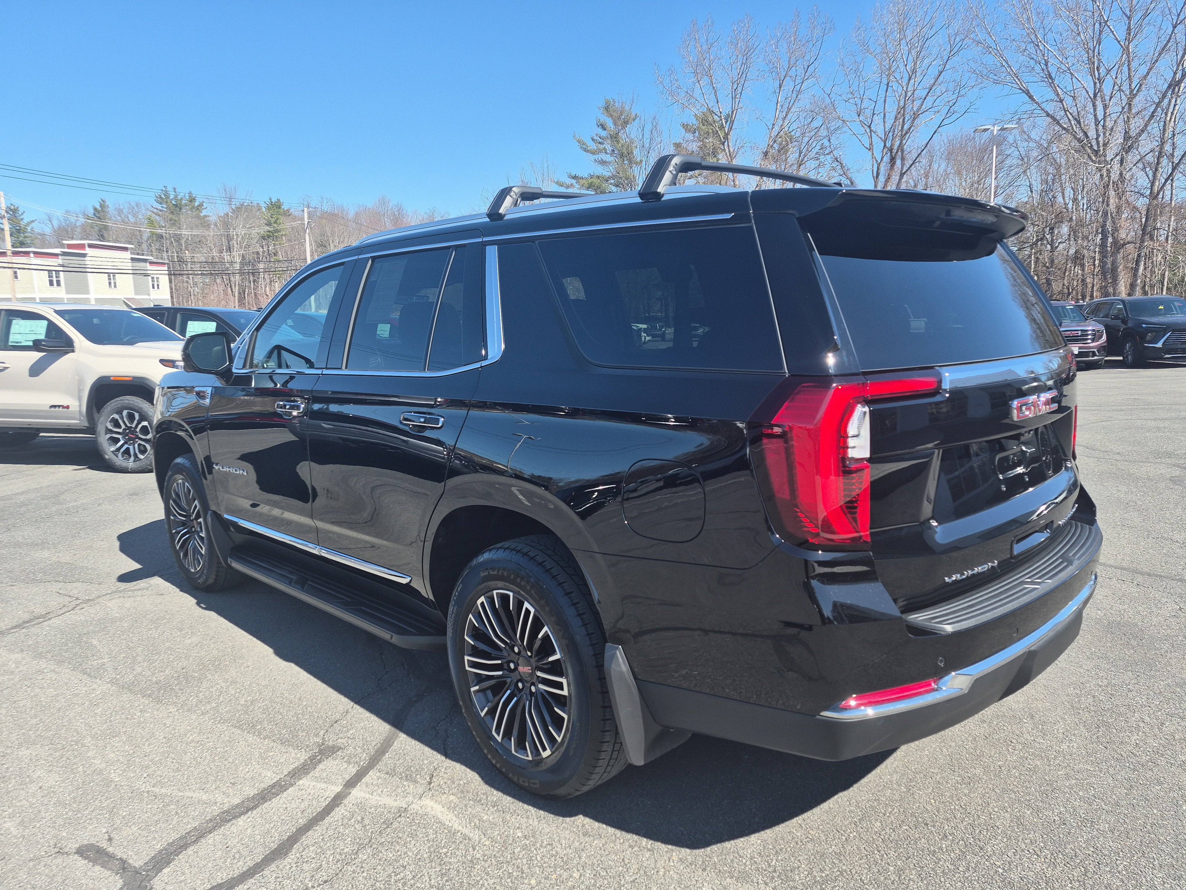 2025 GMC Yukon Elevation