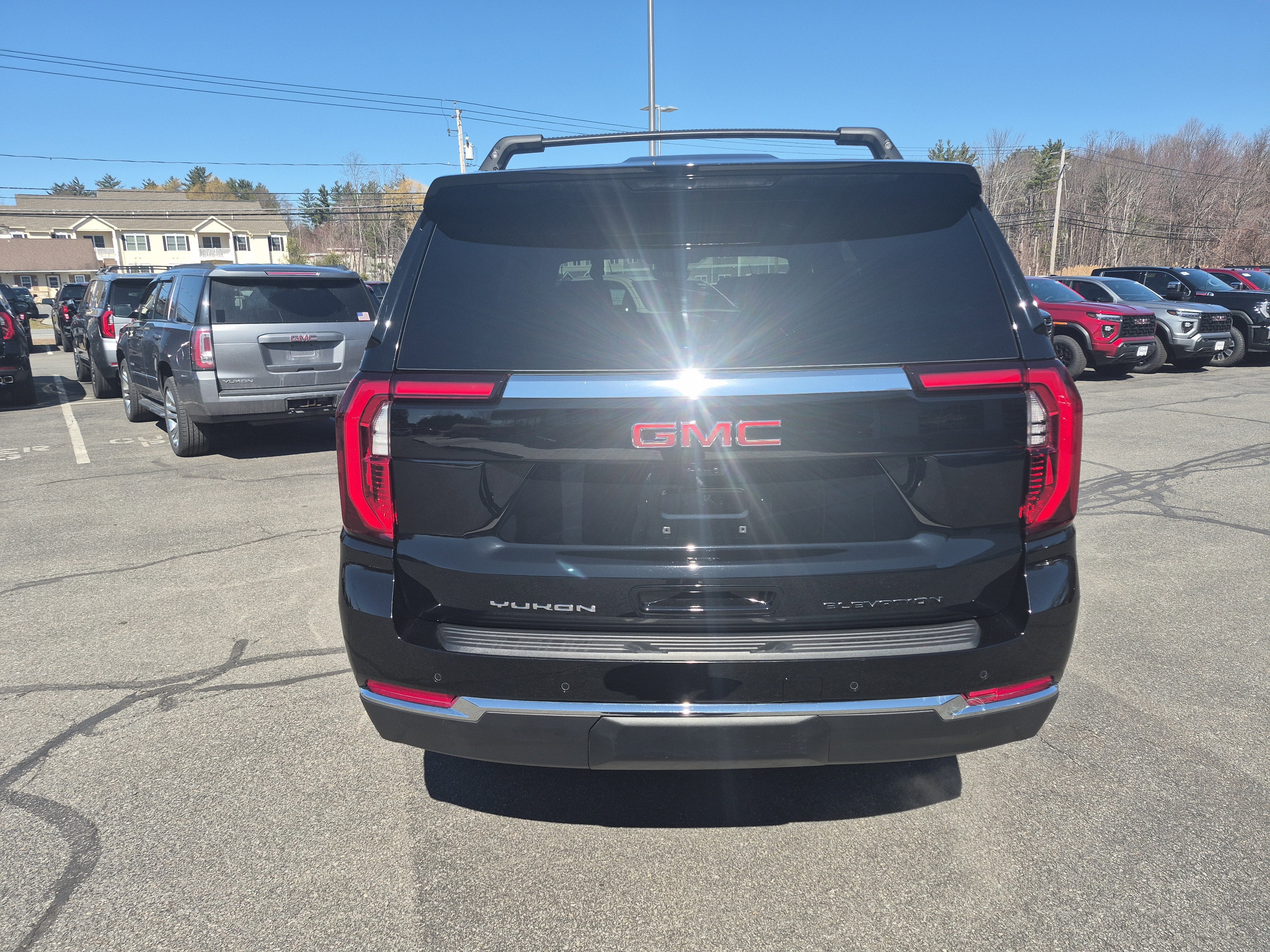 2025 GMC Yukon Elevation