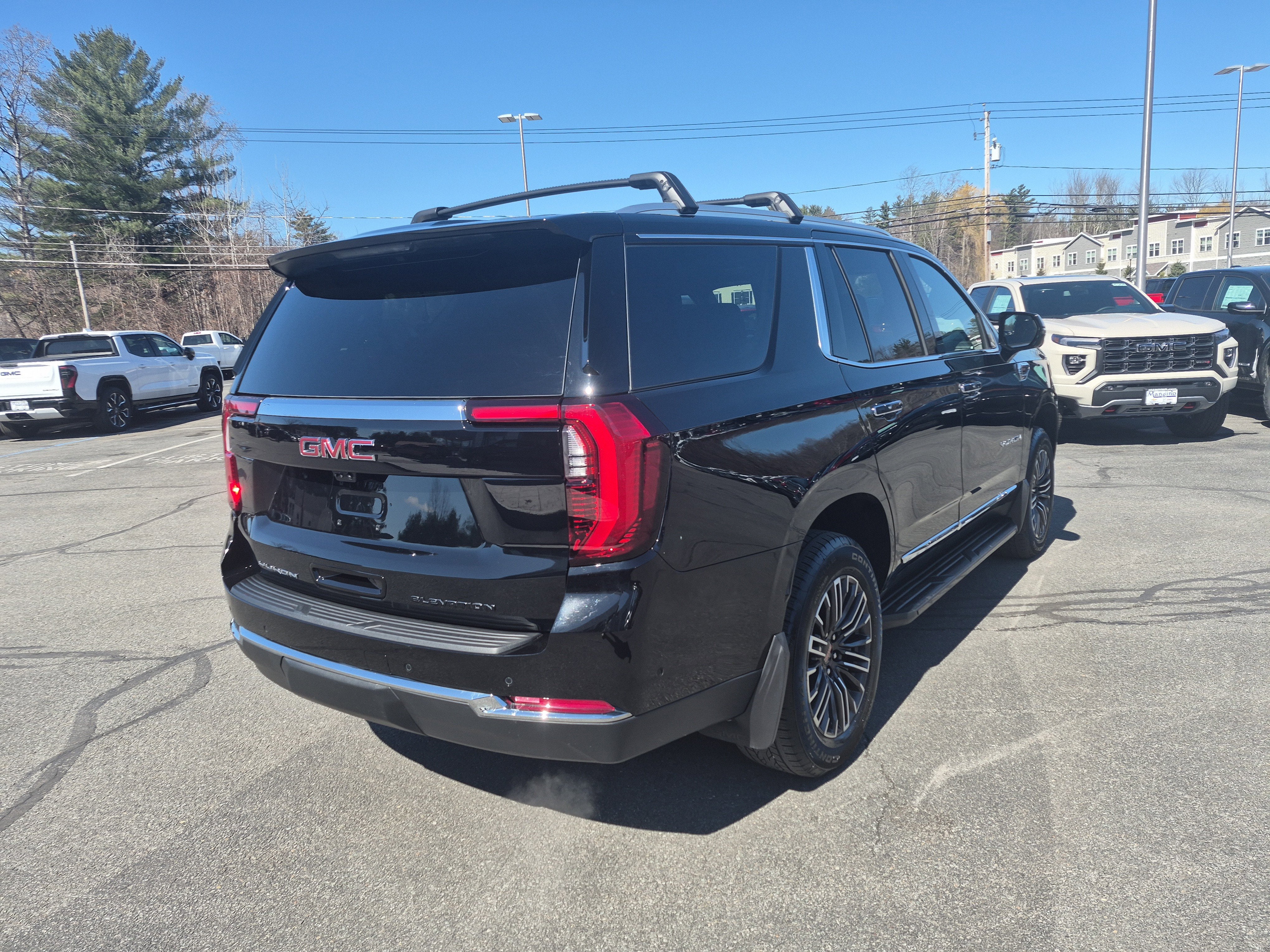 2025 GMC Yukon Elevation