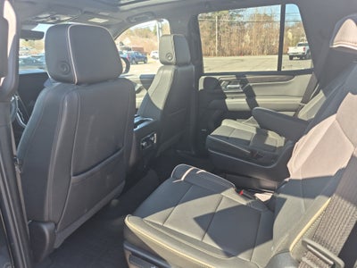 2025 GMC Yukon Elevation