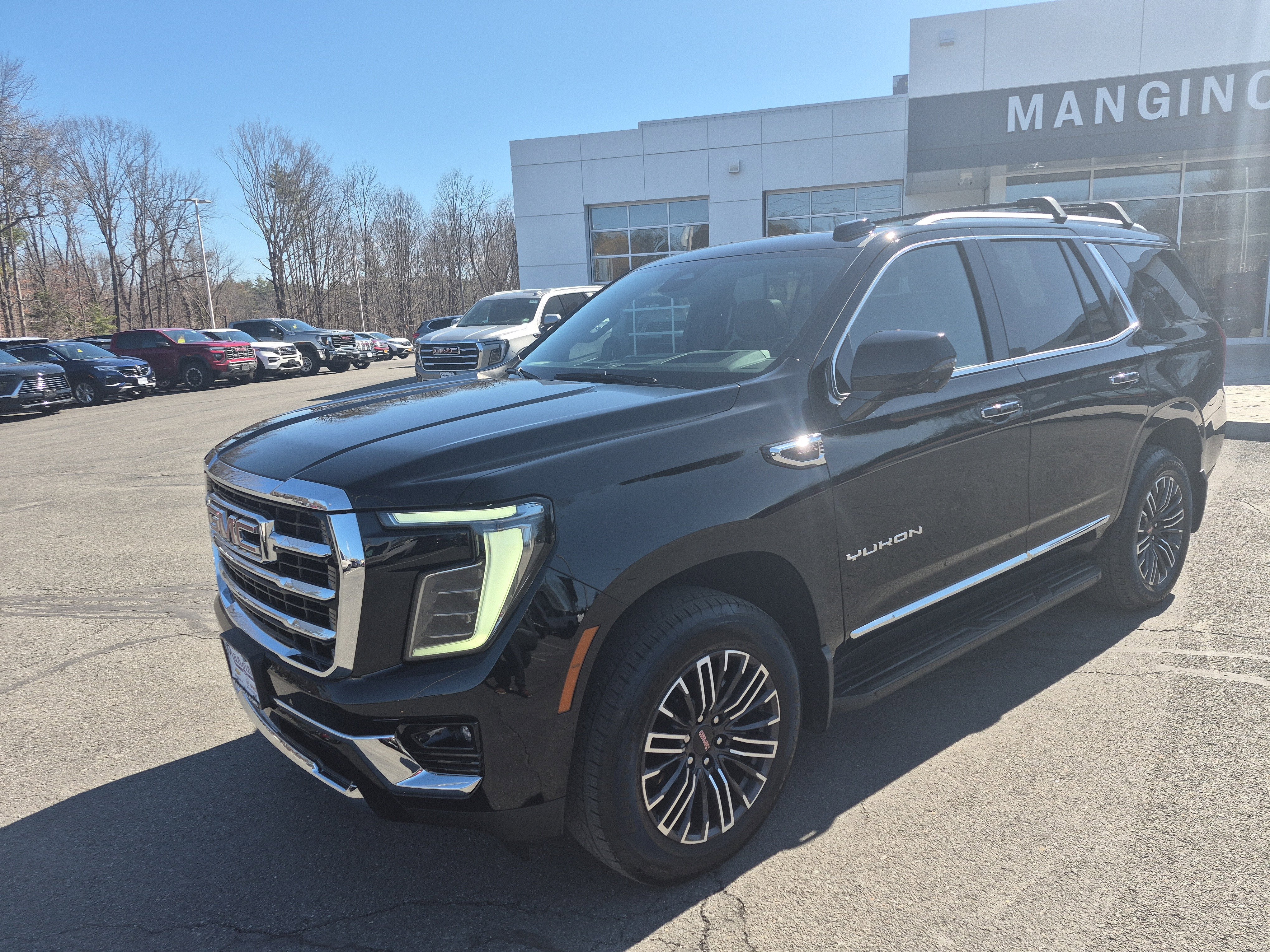 2025 GMC Yukon Elevation