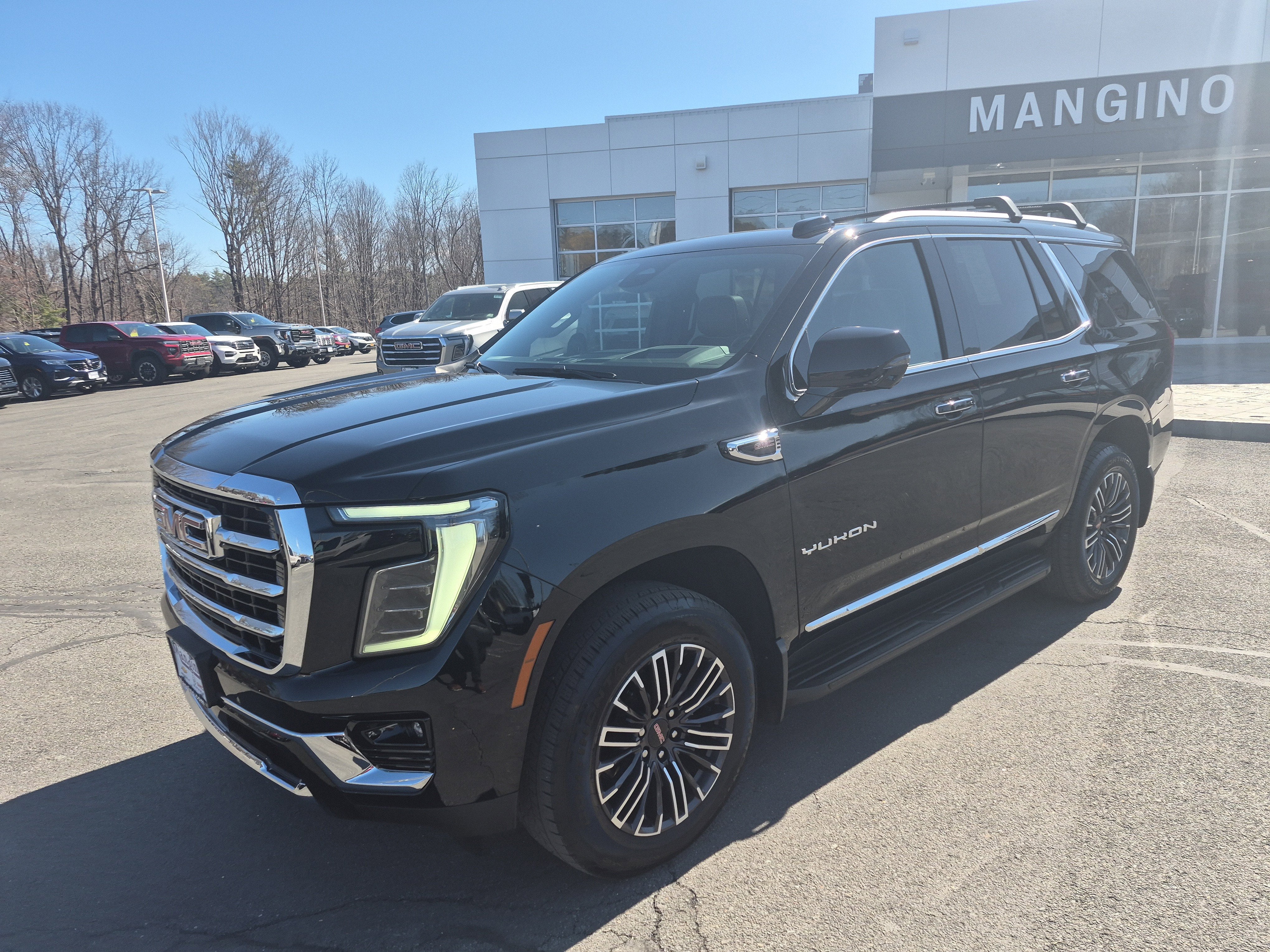 2025 GMC Yukon Elevation