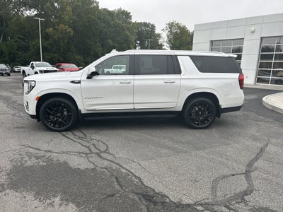 2023 GMC Yukon XL SLT