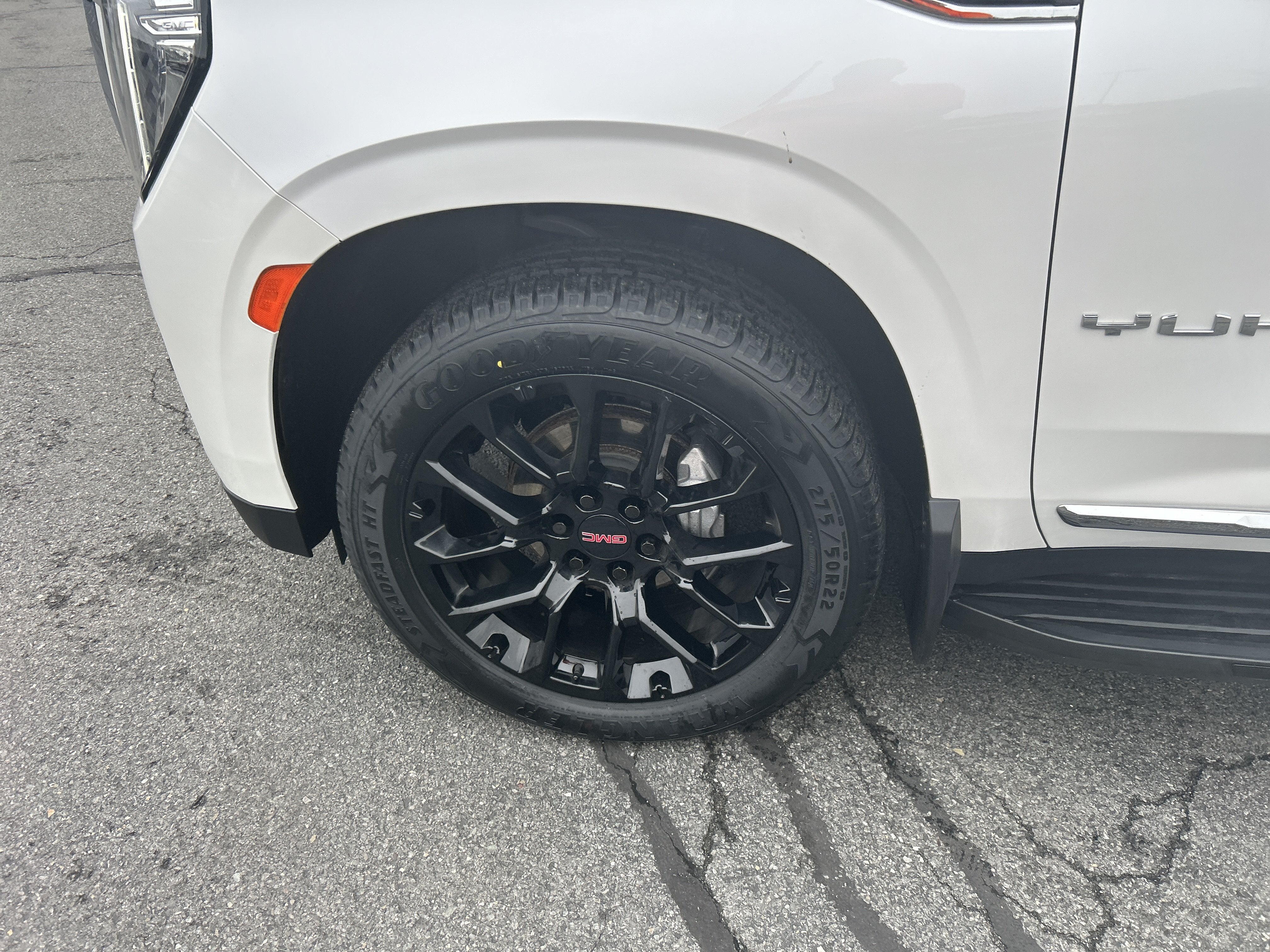 2023 GMC Yukon XL SLT