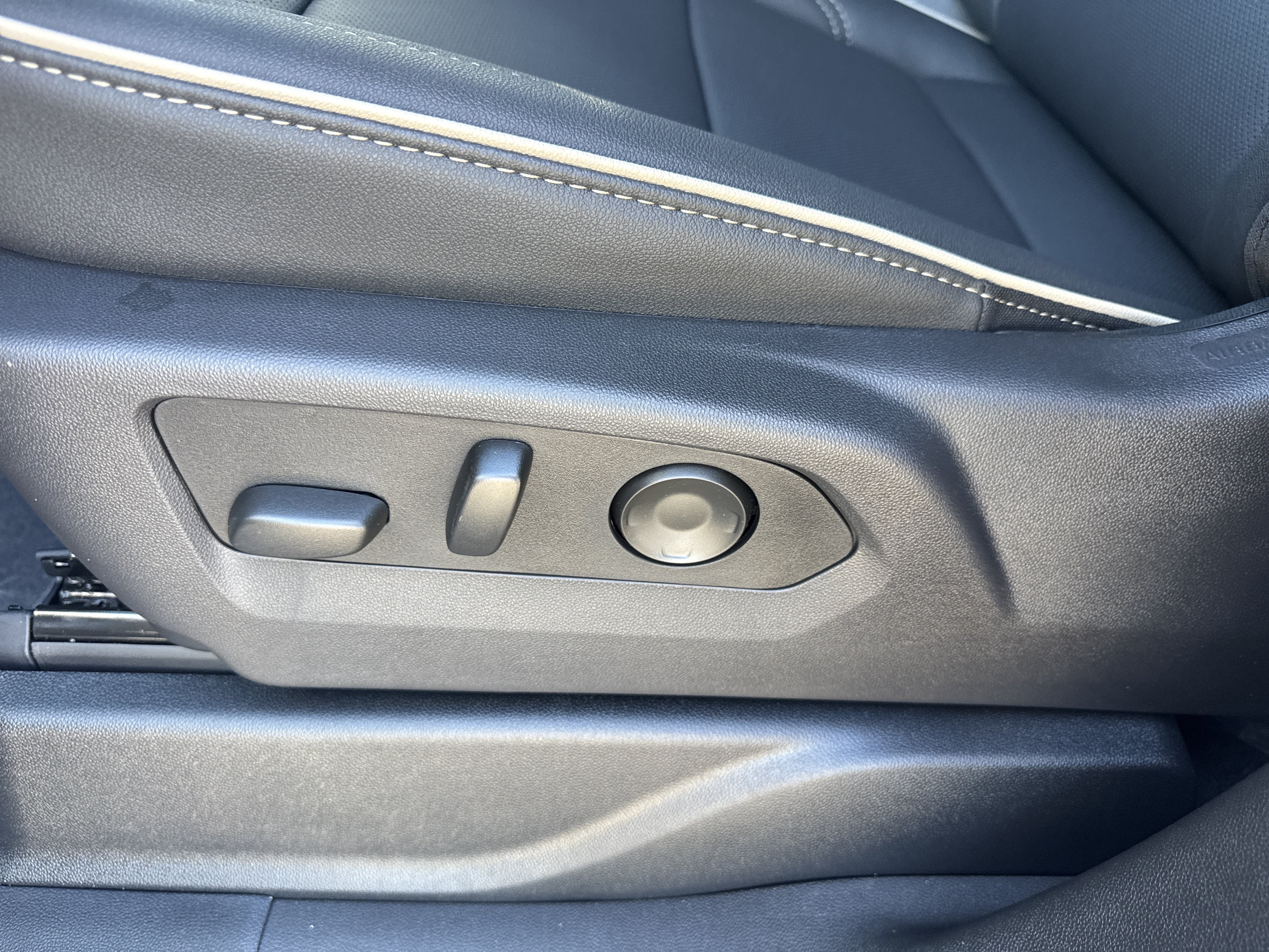 2027 GMC Yukon XL Elevation