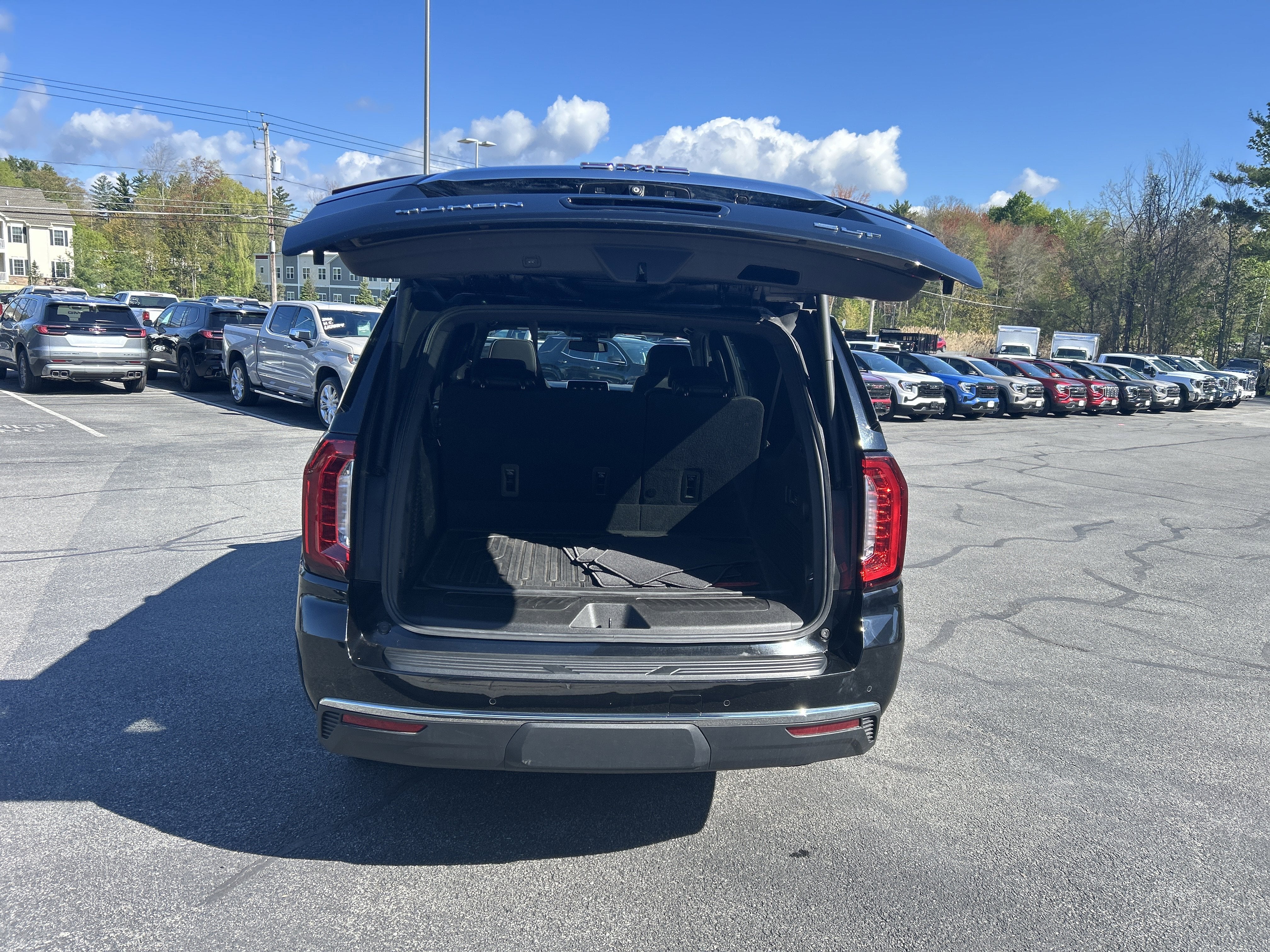 2021 GMC Yukon XL SLT