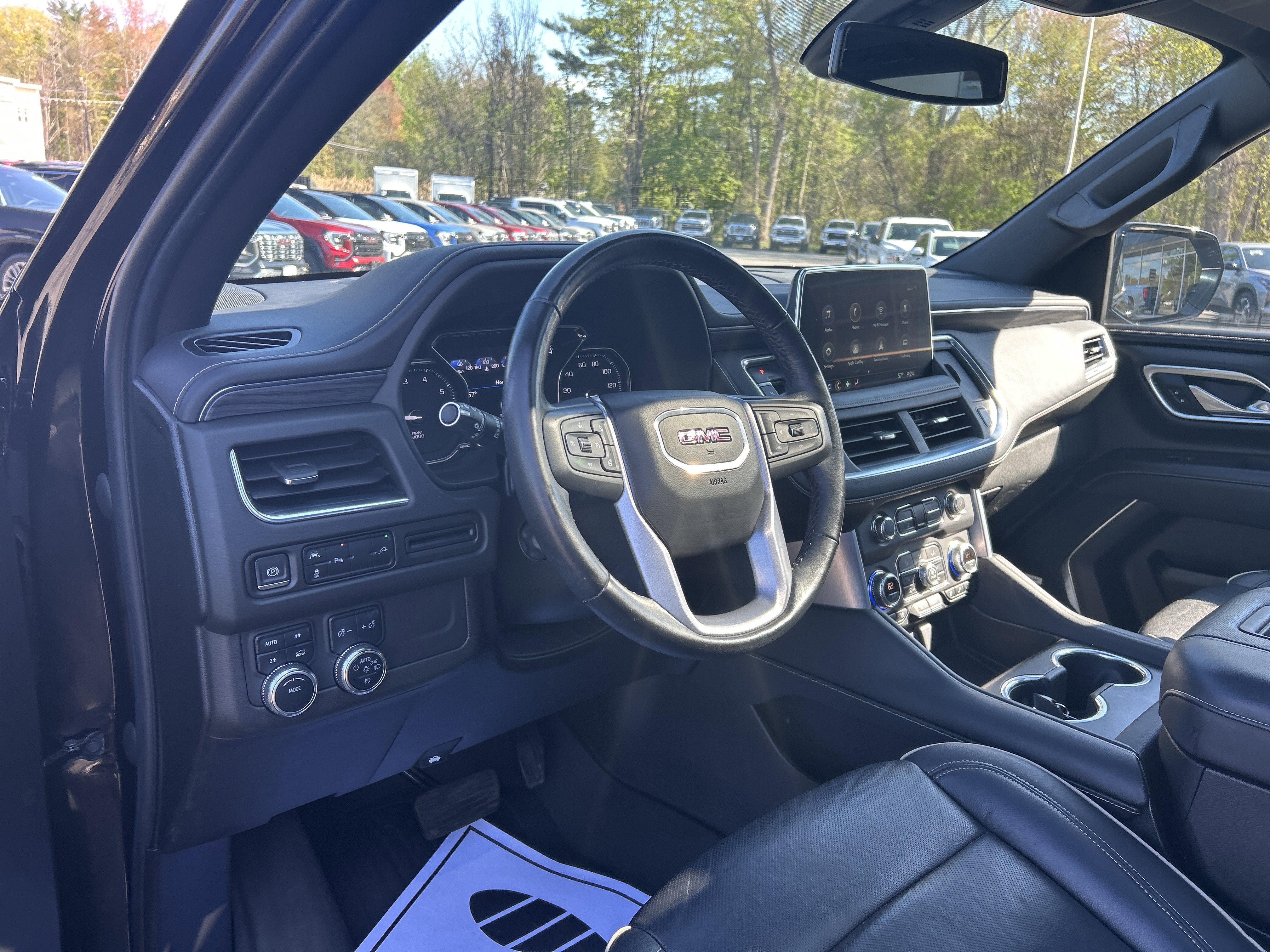 2021 GMC Yukon XL SLT