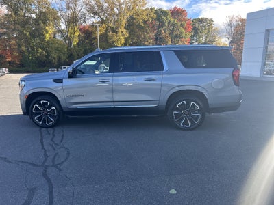 2023 GMC Yukon XL SLT