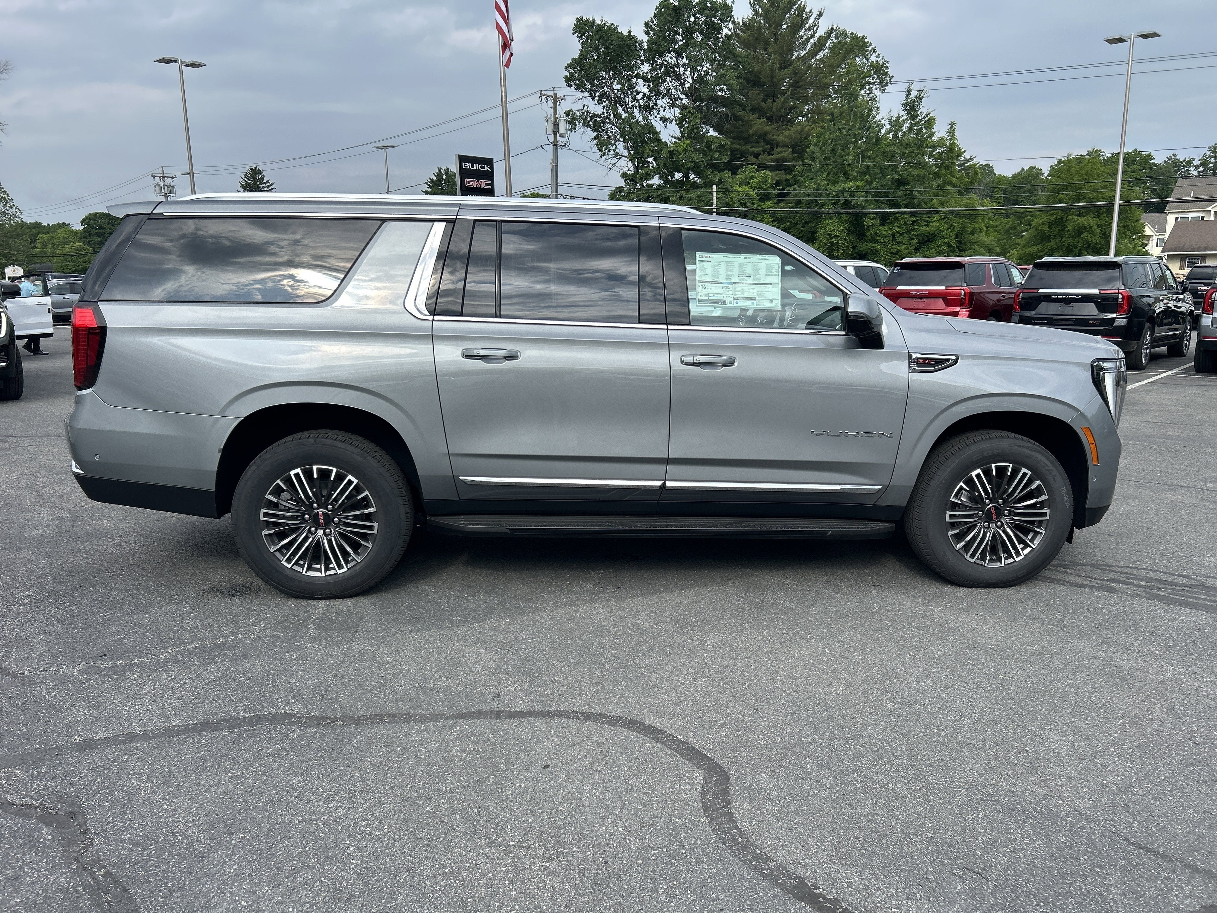 2026 GMC Yukon XL Elevation