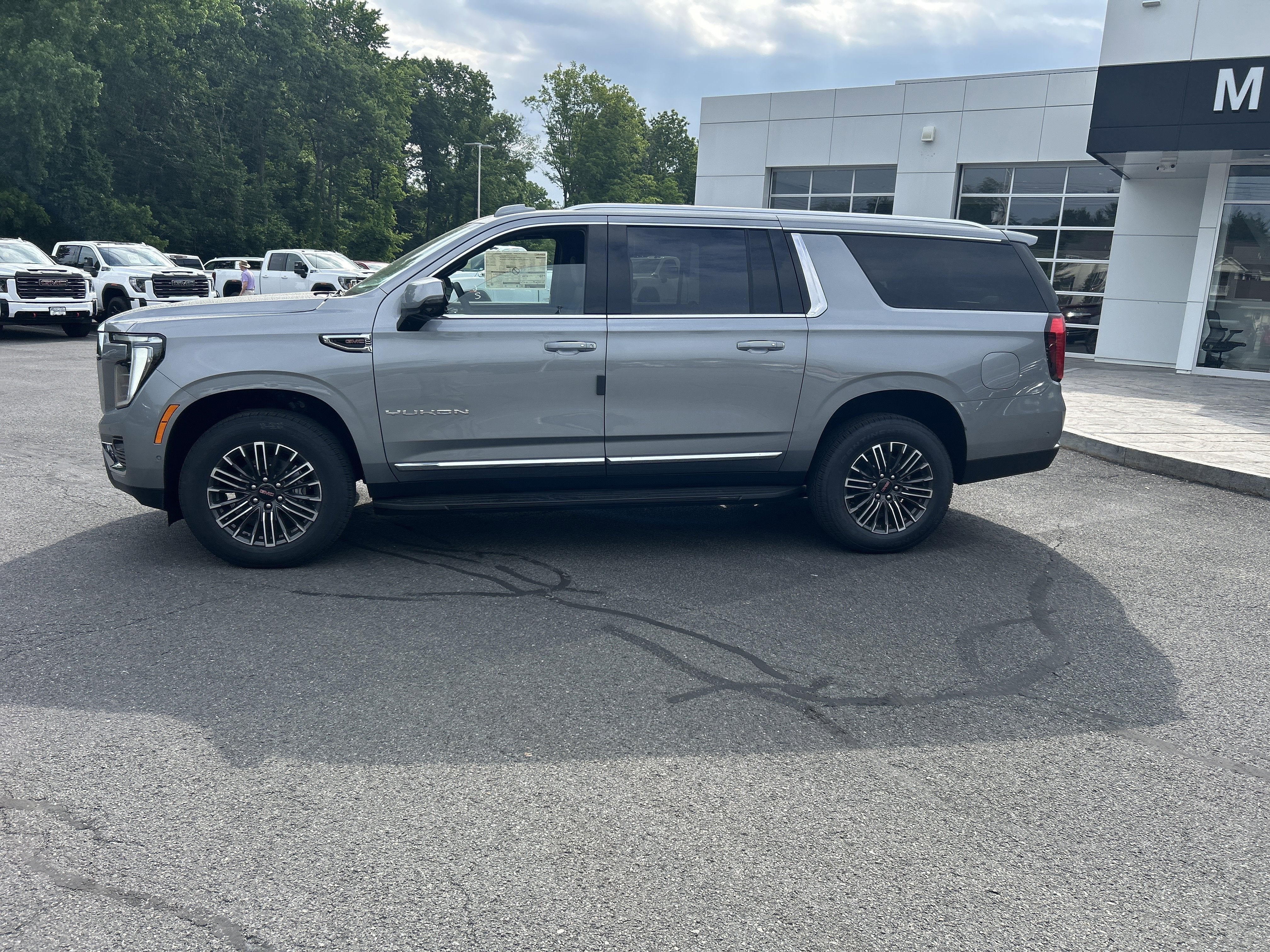 2026 GMC Yukon XL Elevation