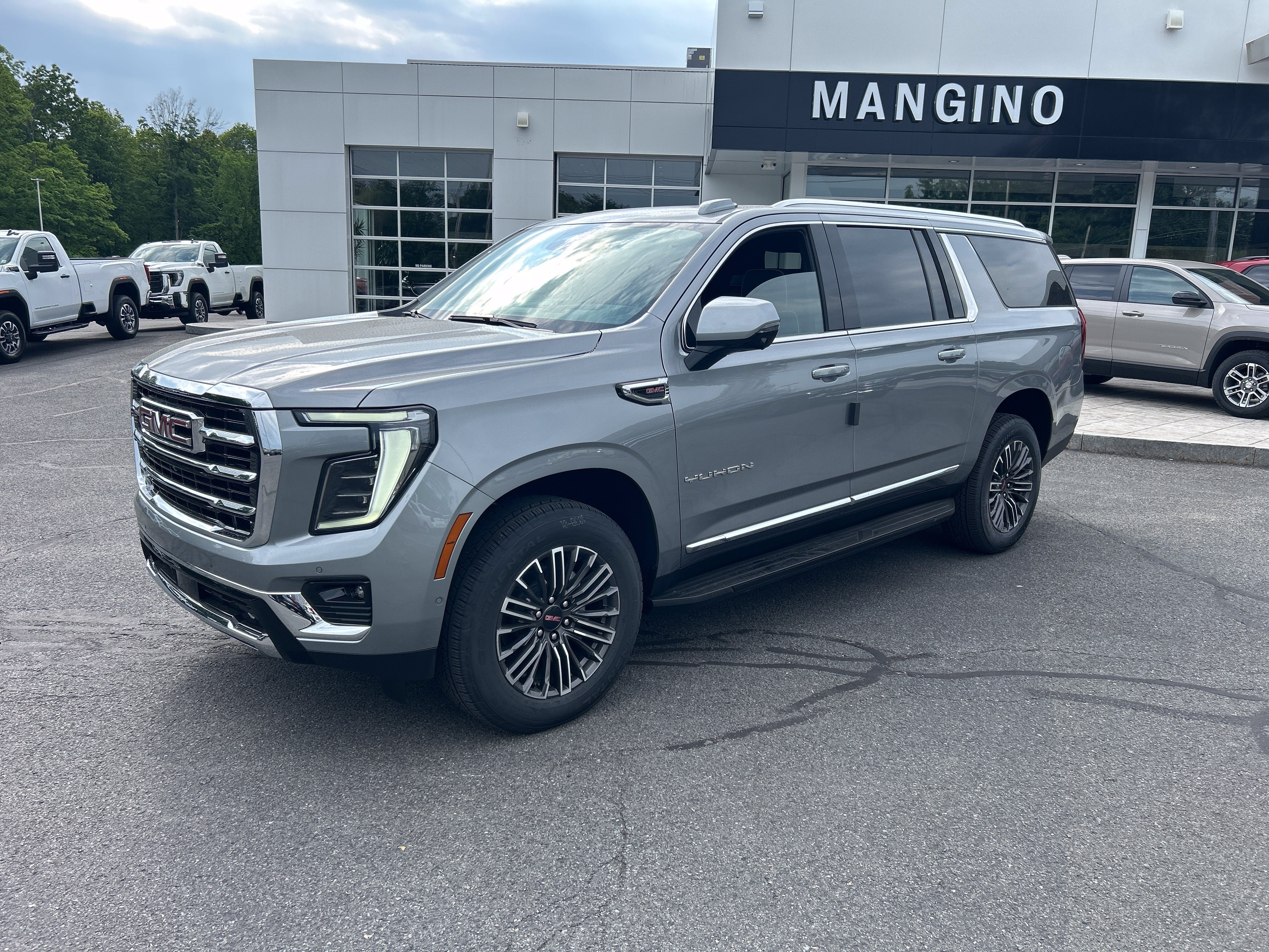 2026 GMC Yukon XL Elevation