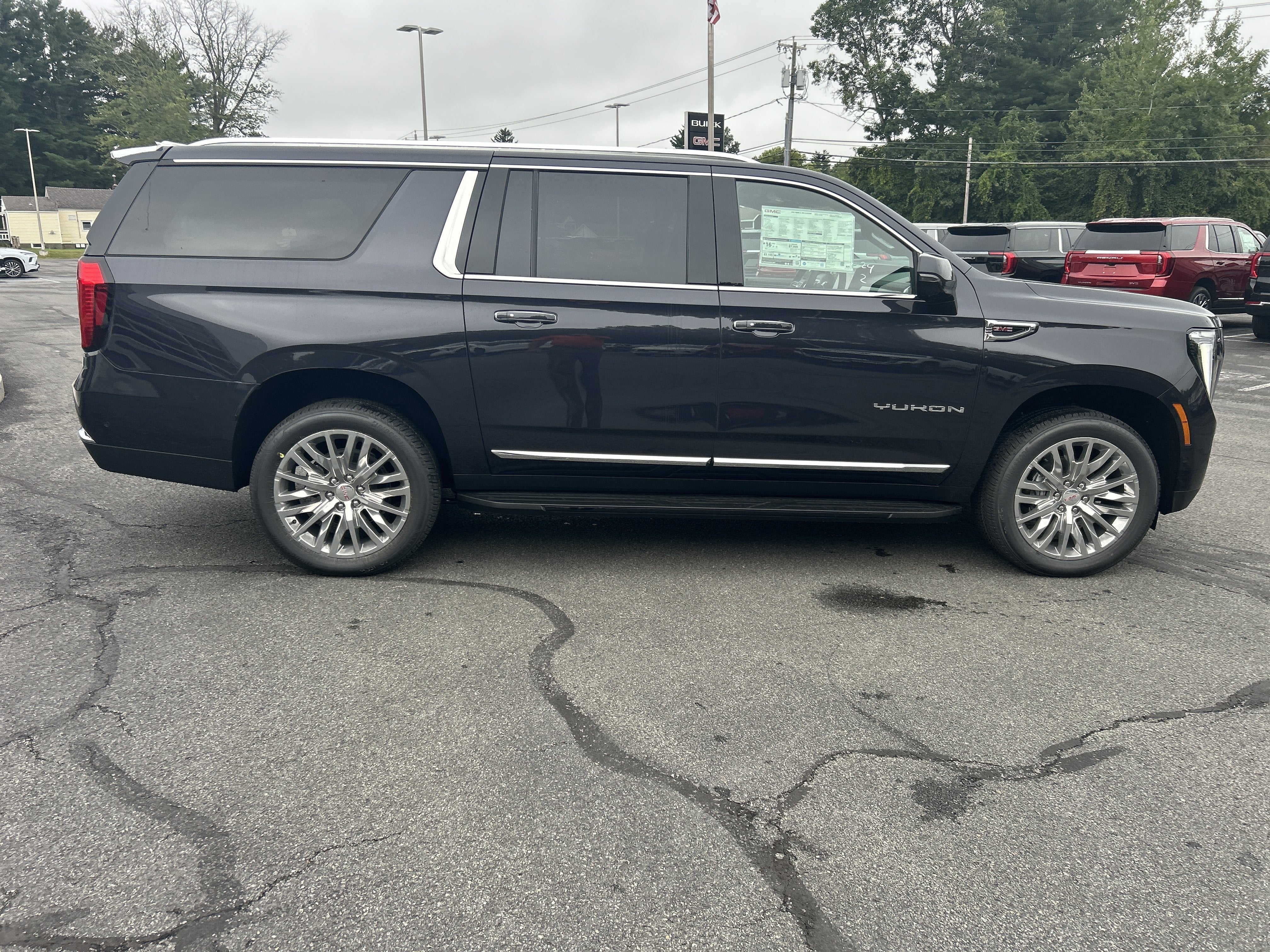 2026 GMC Yukon XL Elevation