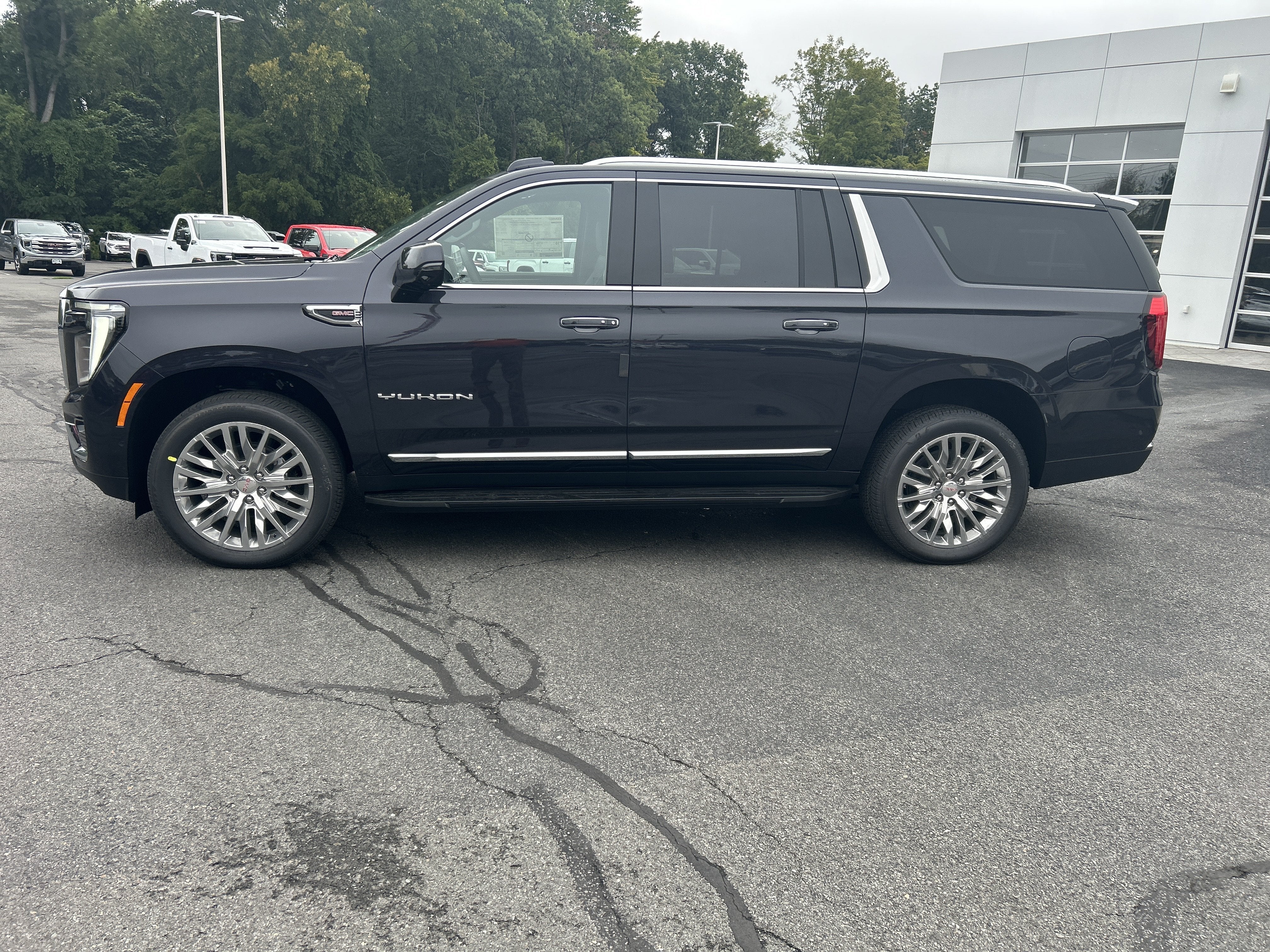 2026 GMC Yukon XL Elevation