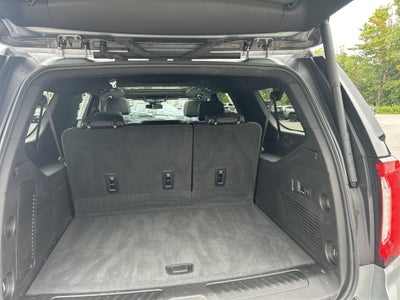 2023 GMC Yukon XL SLT