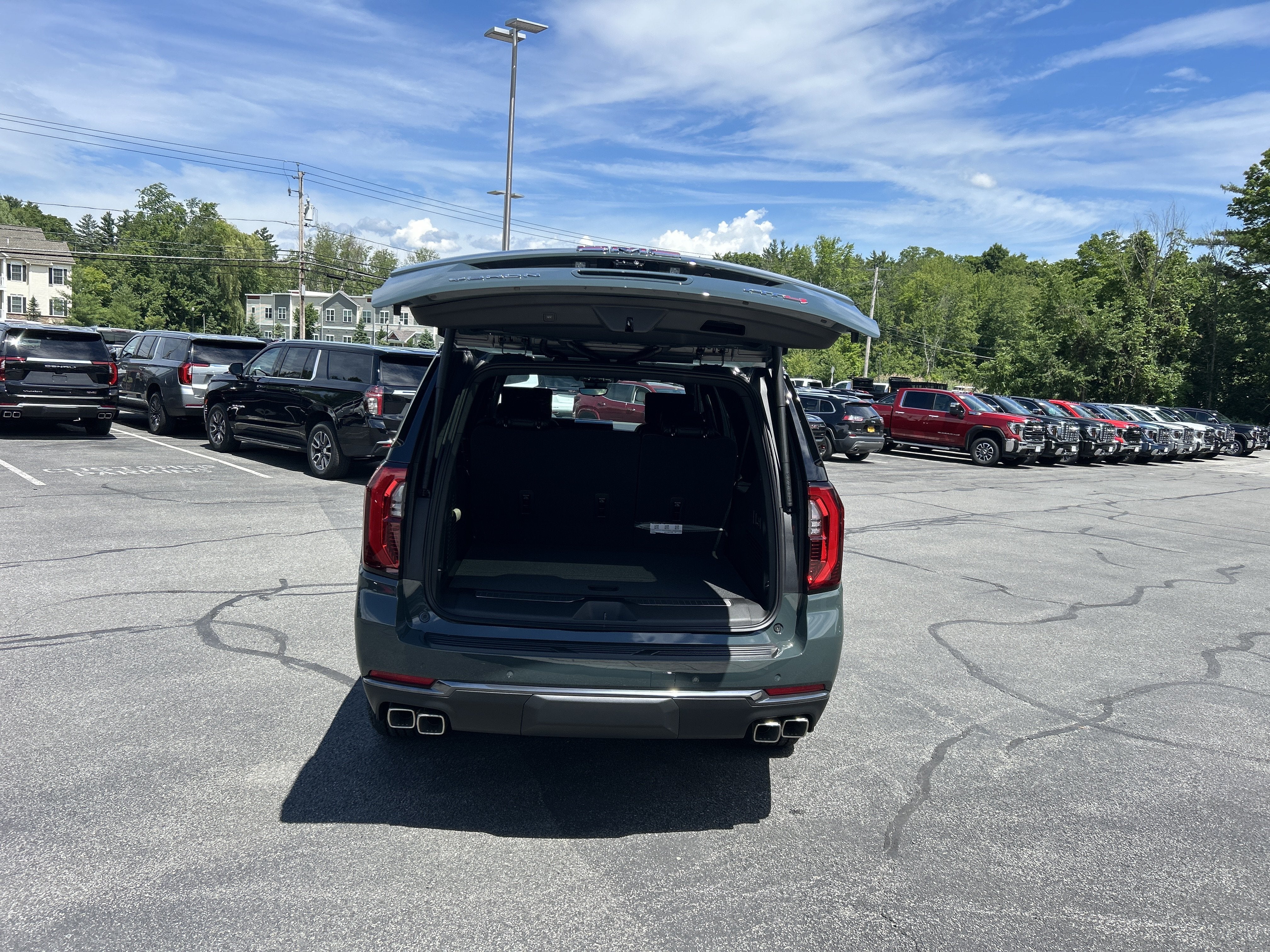 2026 GMC Yukon XL AT4