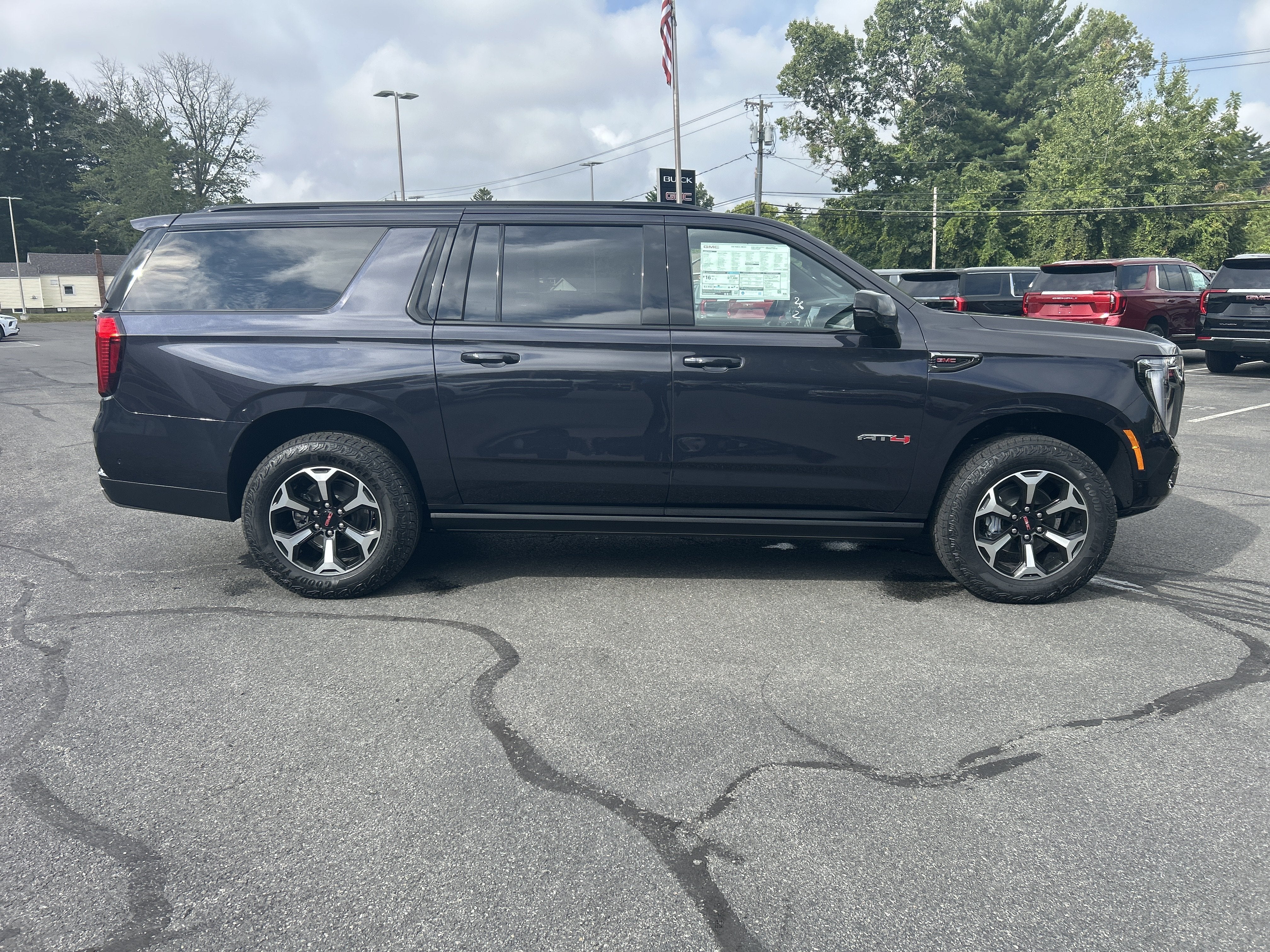 2026 GMC Yukon XL AT4