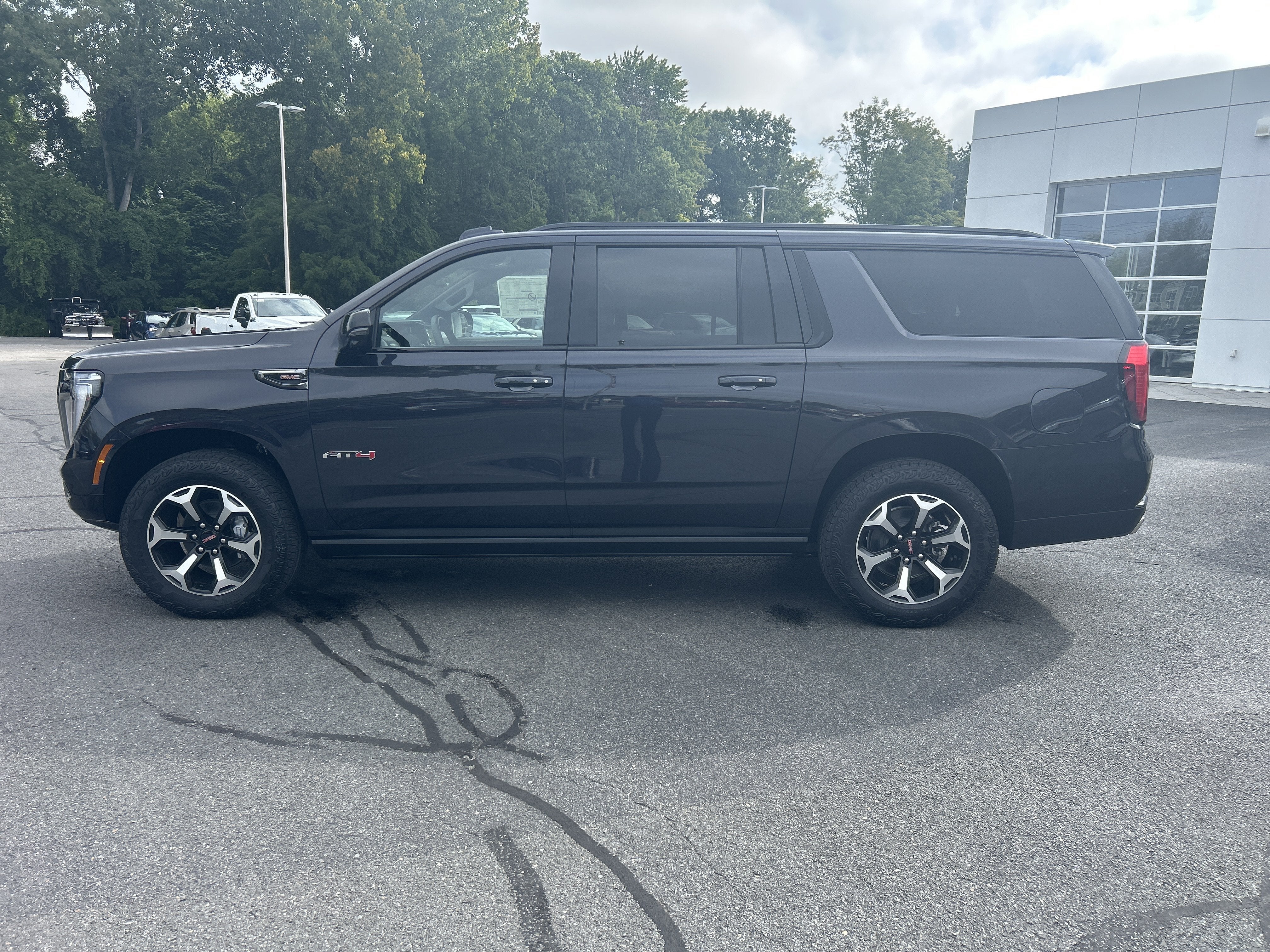2026 GMC Yukon XL AT4