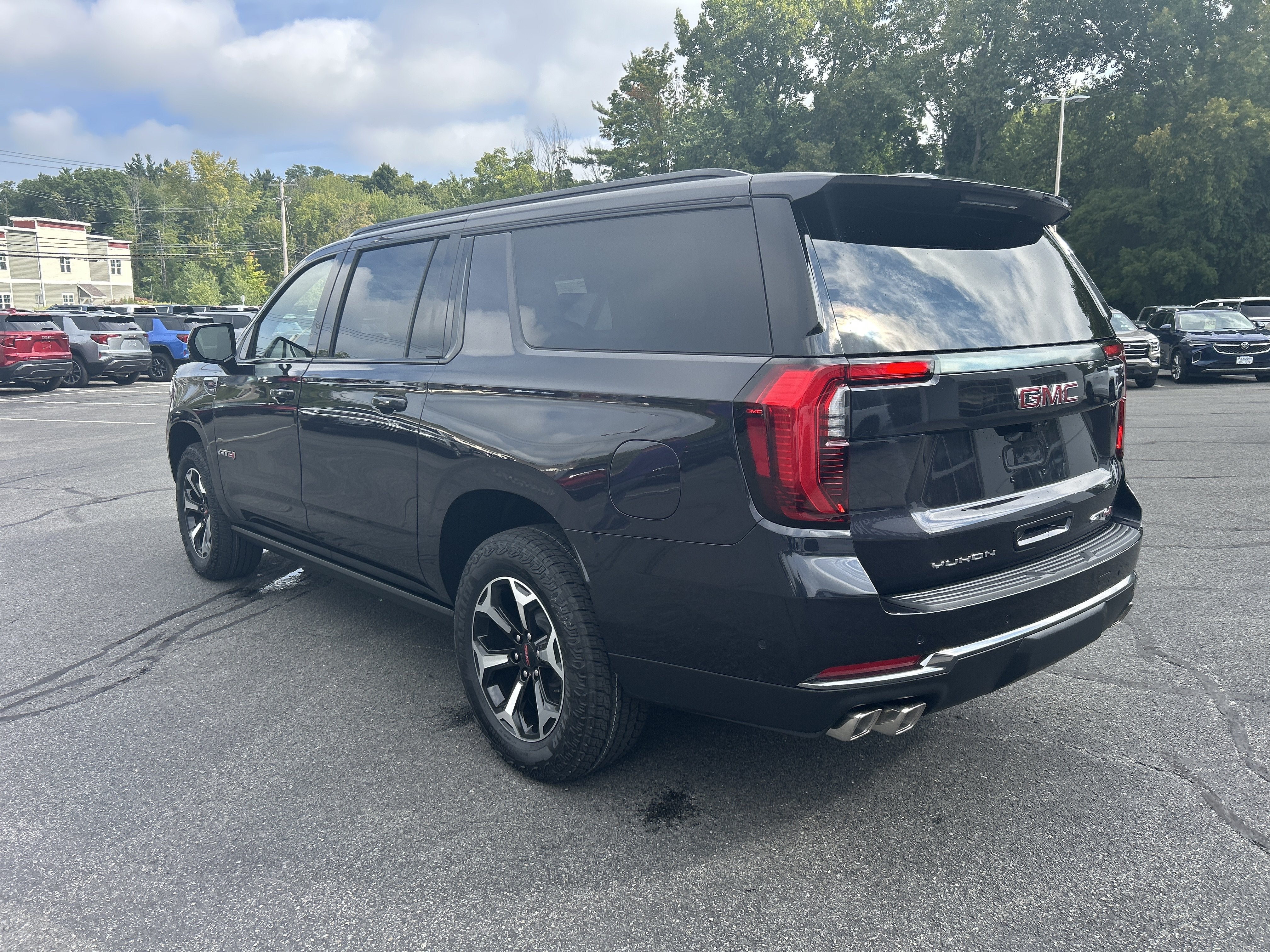 2026 GMC Yukon XL AT4