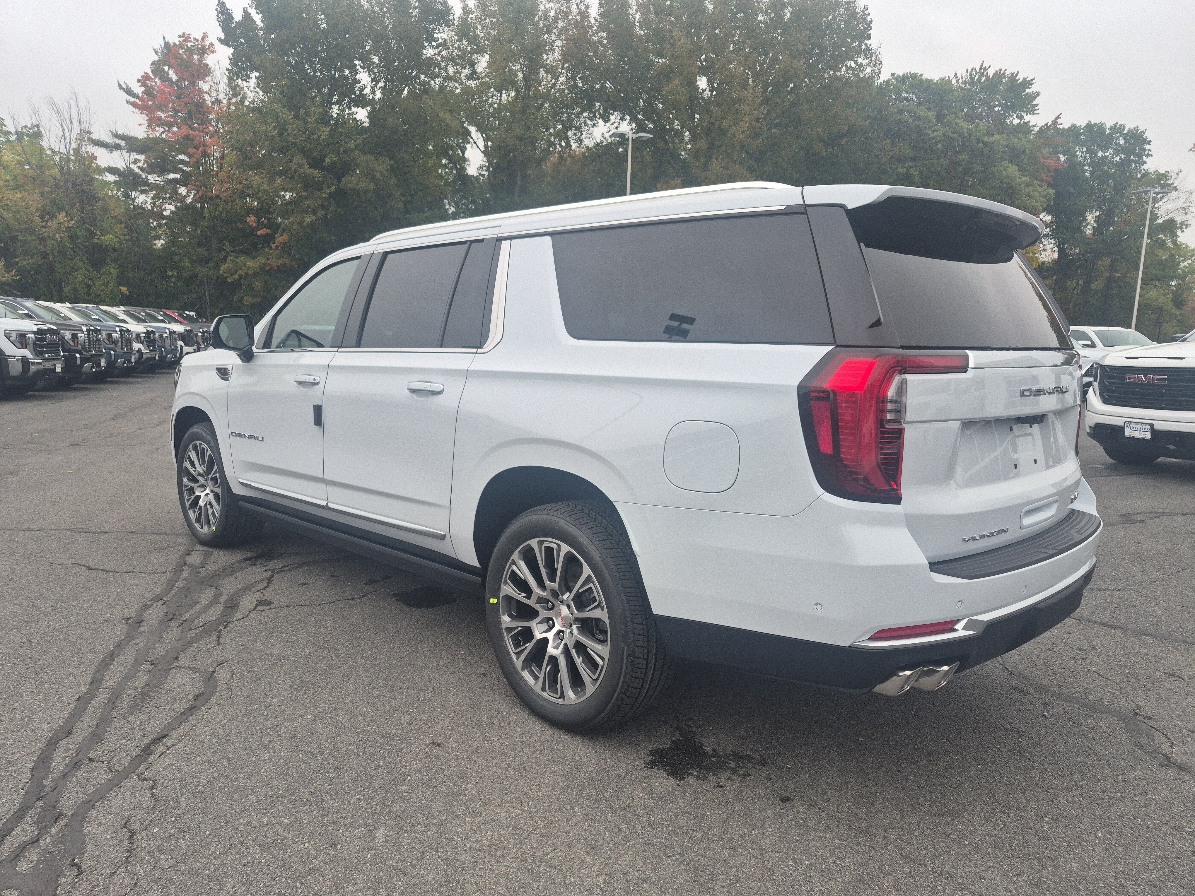 2027 GMC Yukon XL Denali