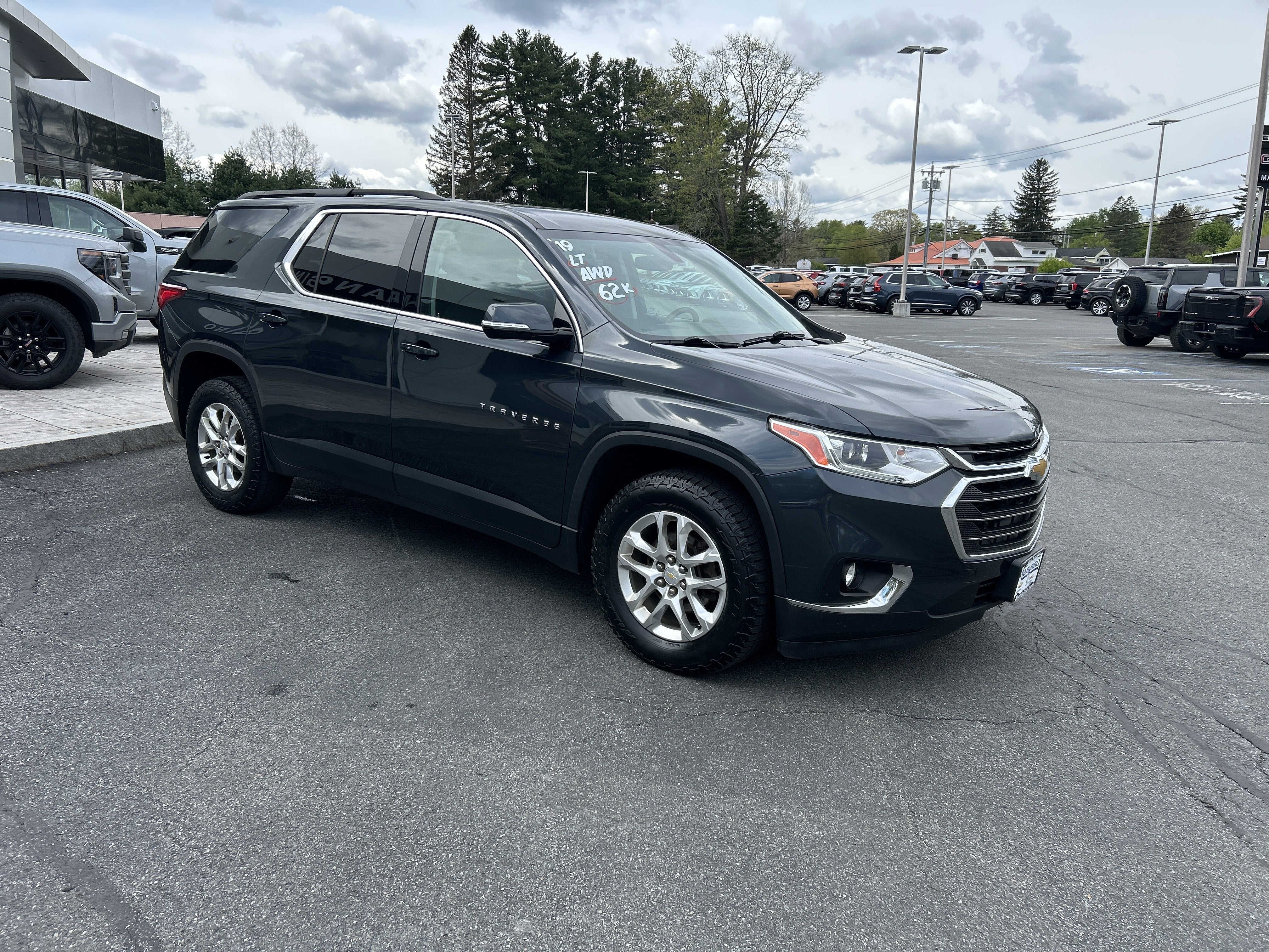 2019 Chevrolet Traverse LT Cloth