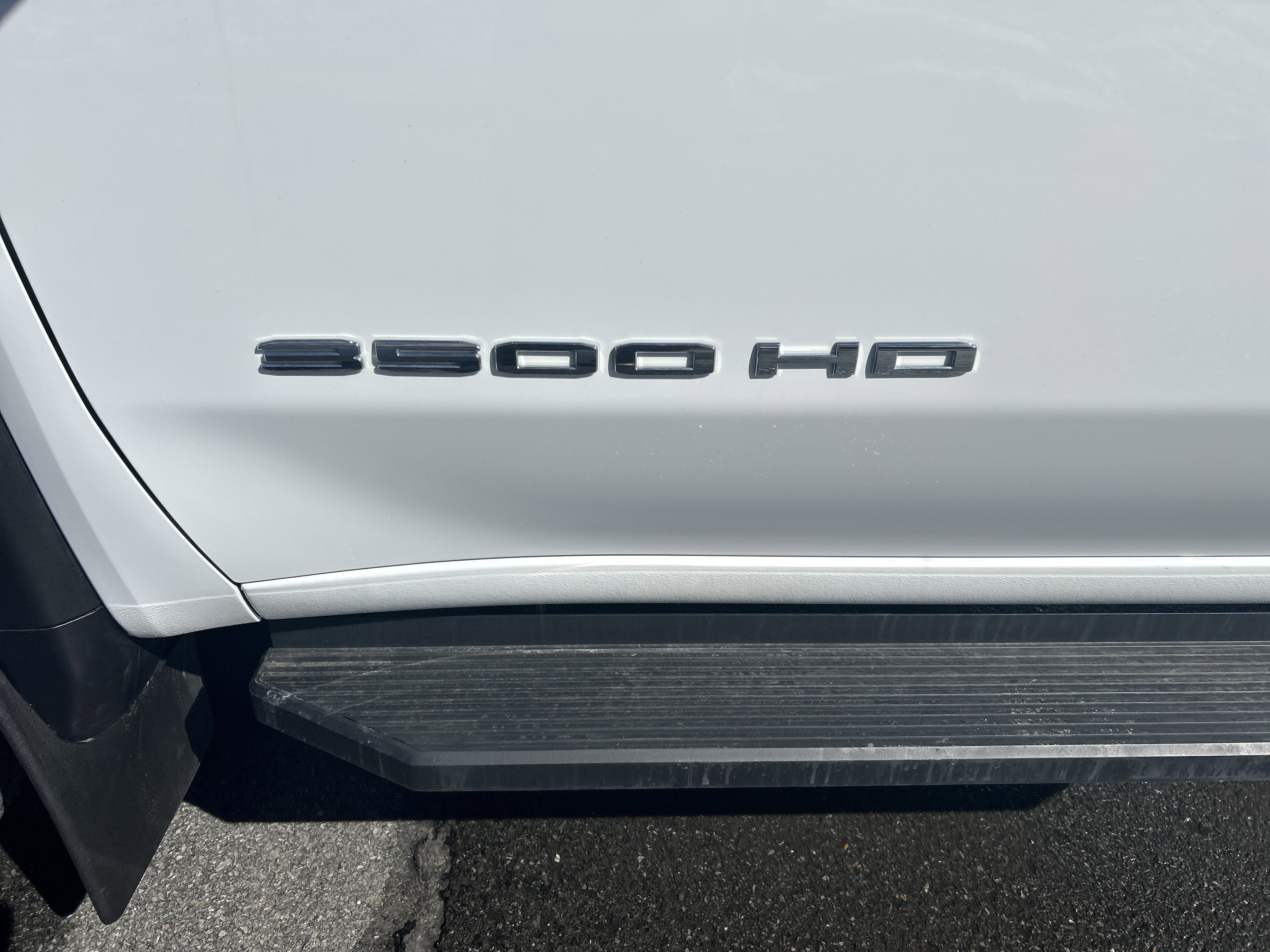 2023 GMC Sierra 3500 HD Pro