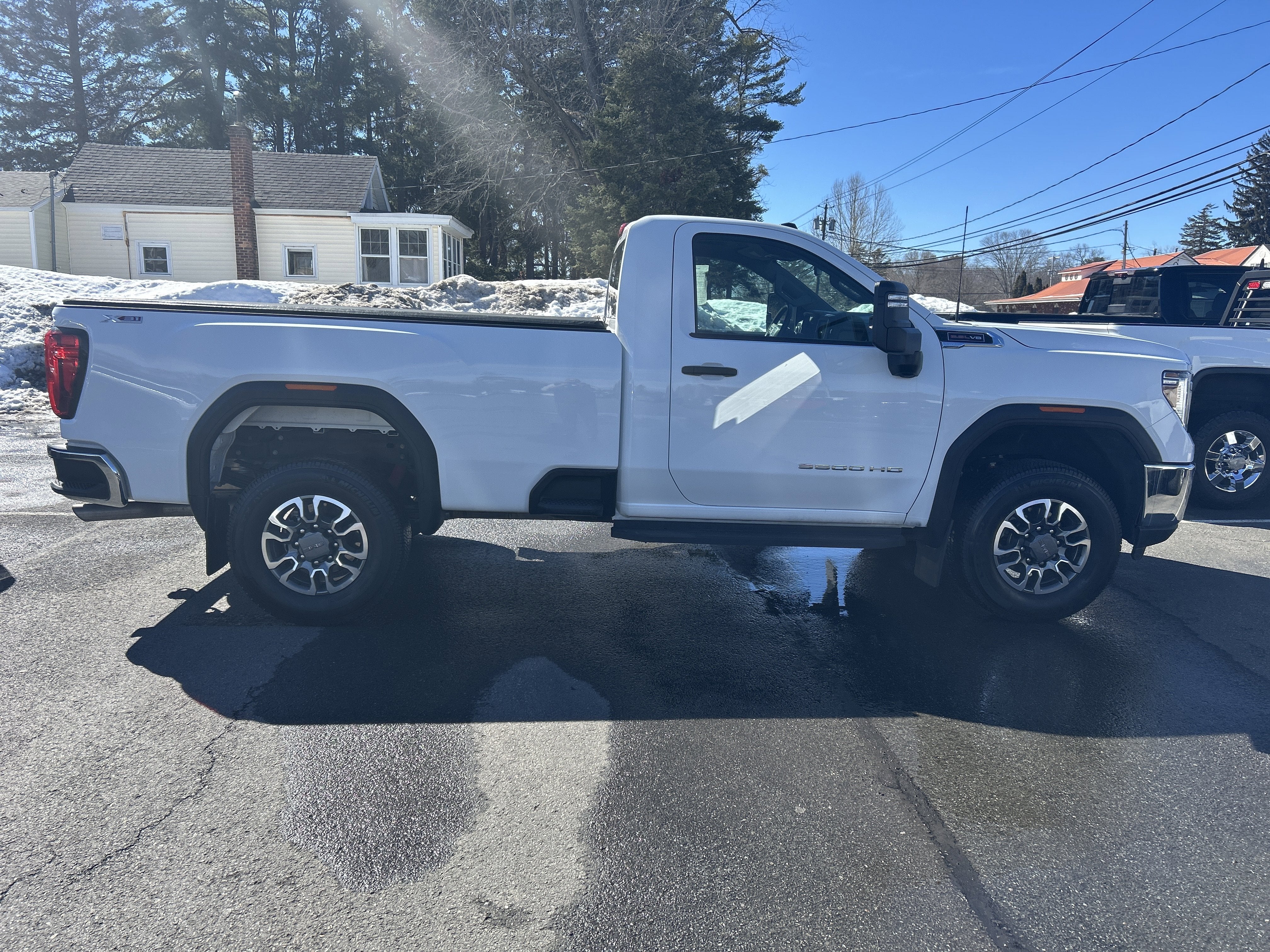2023 GMC Sierra 3500 HD Pro