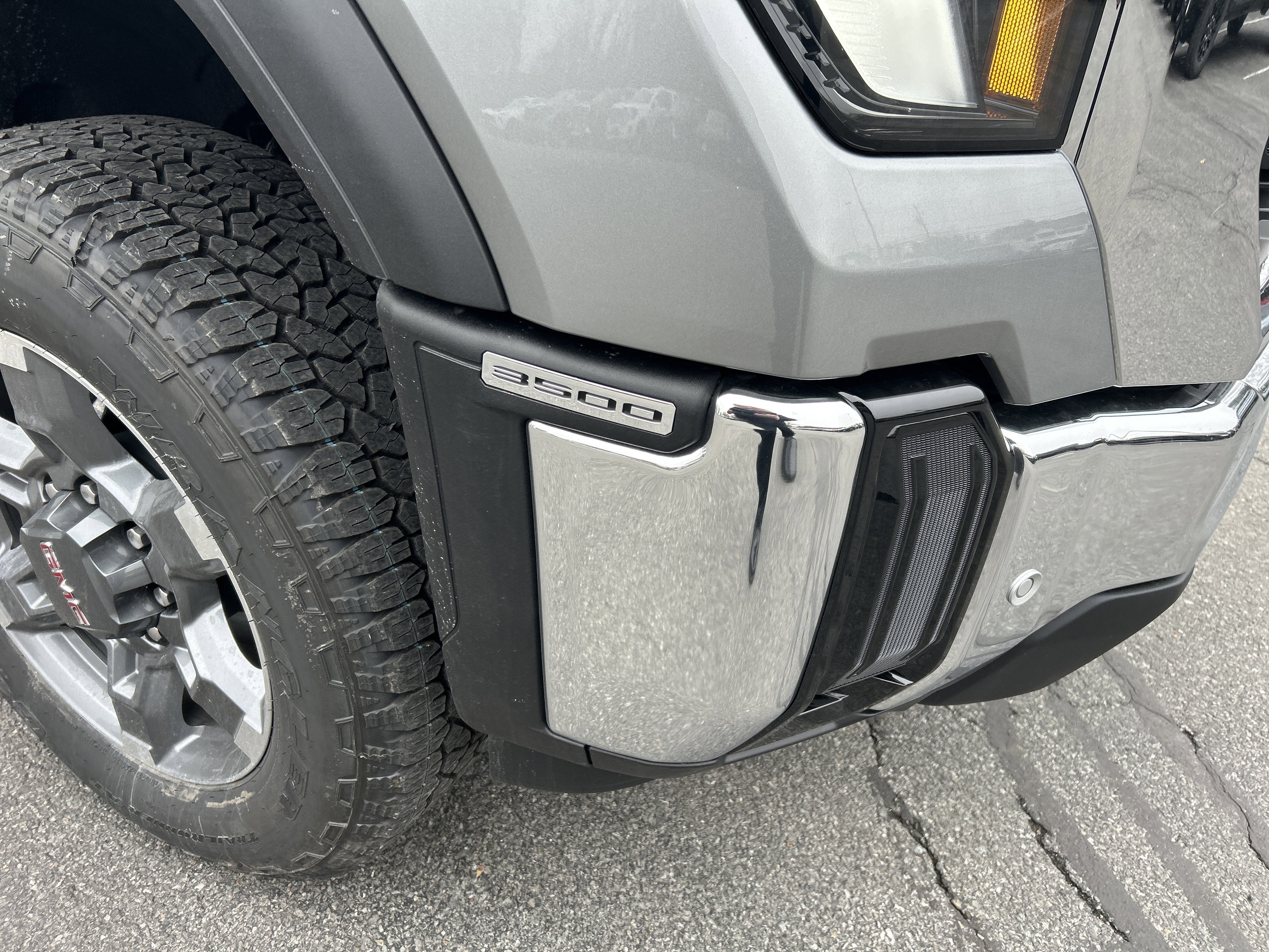 2026 GMC Sierra 3500 HD SLE