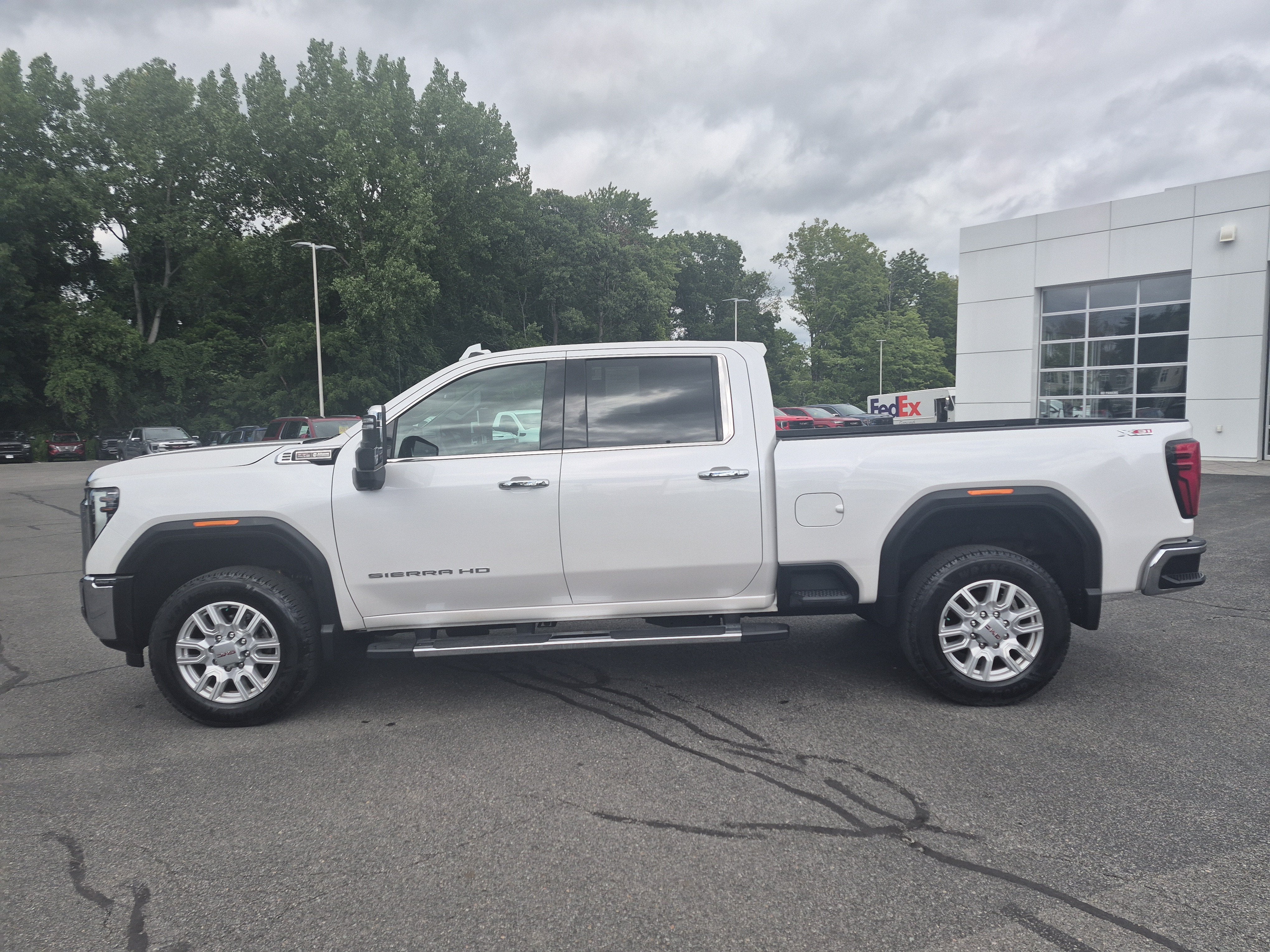 2024 GMC Sierra 2500 HD SLT