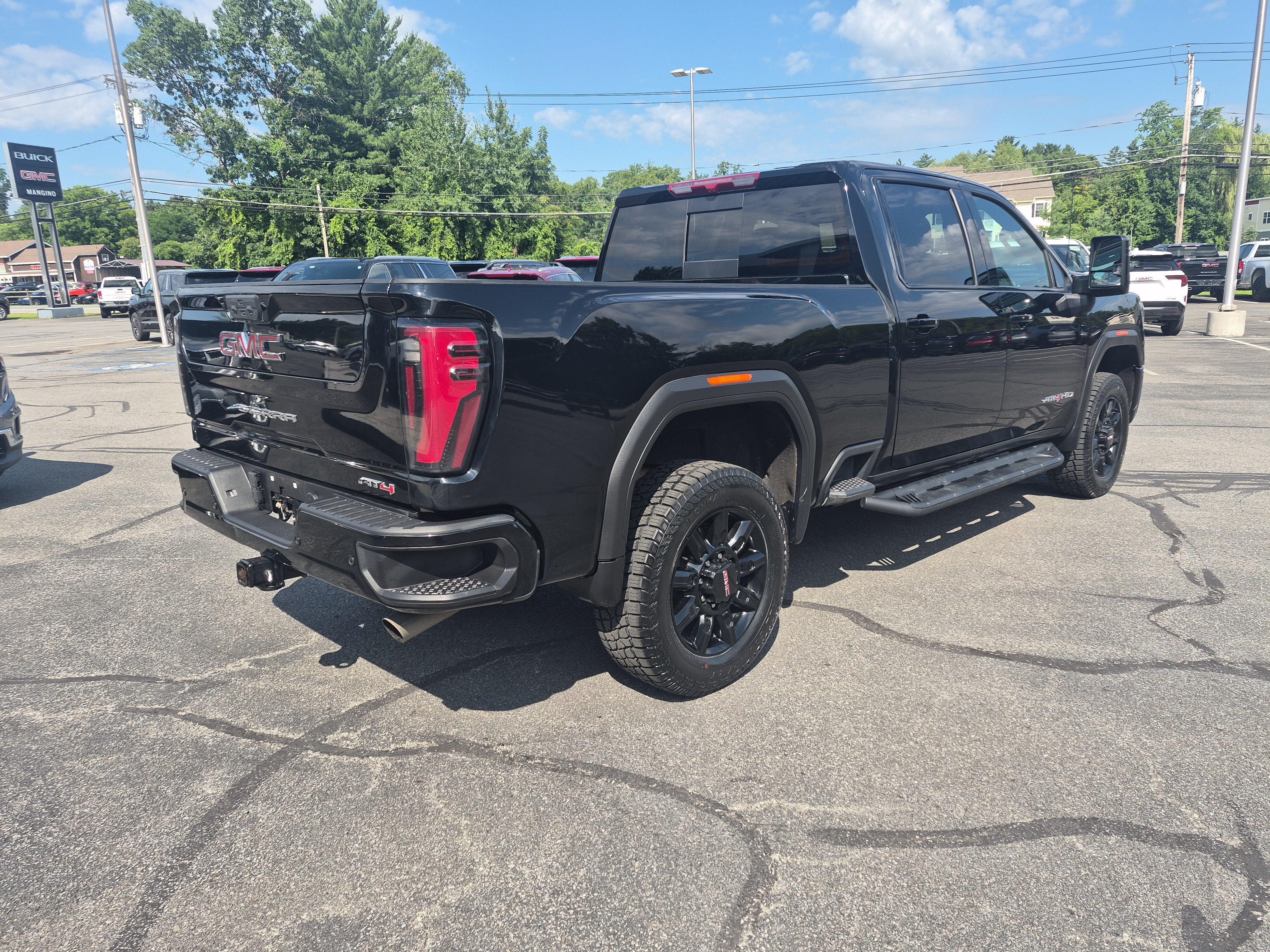 2024 GMC Sierra 2500 HD AT4