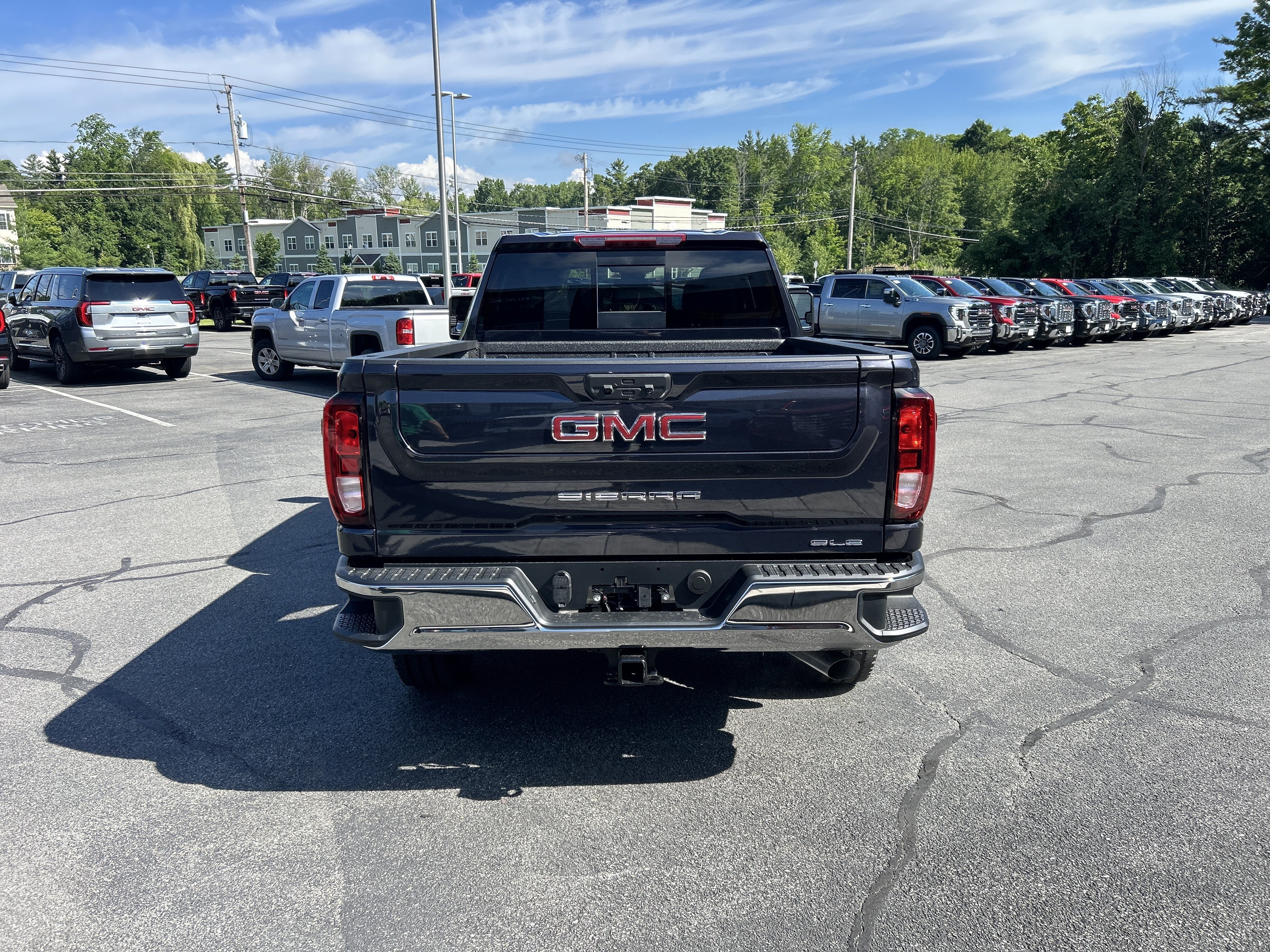 2026 GMC Sierra 2500 HD SLE