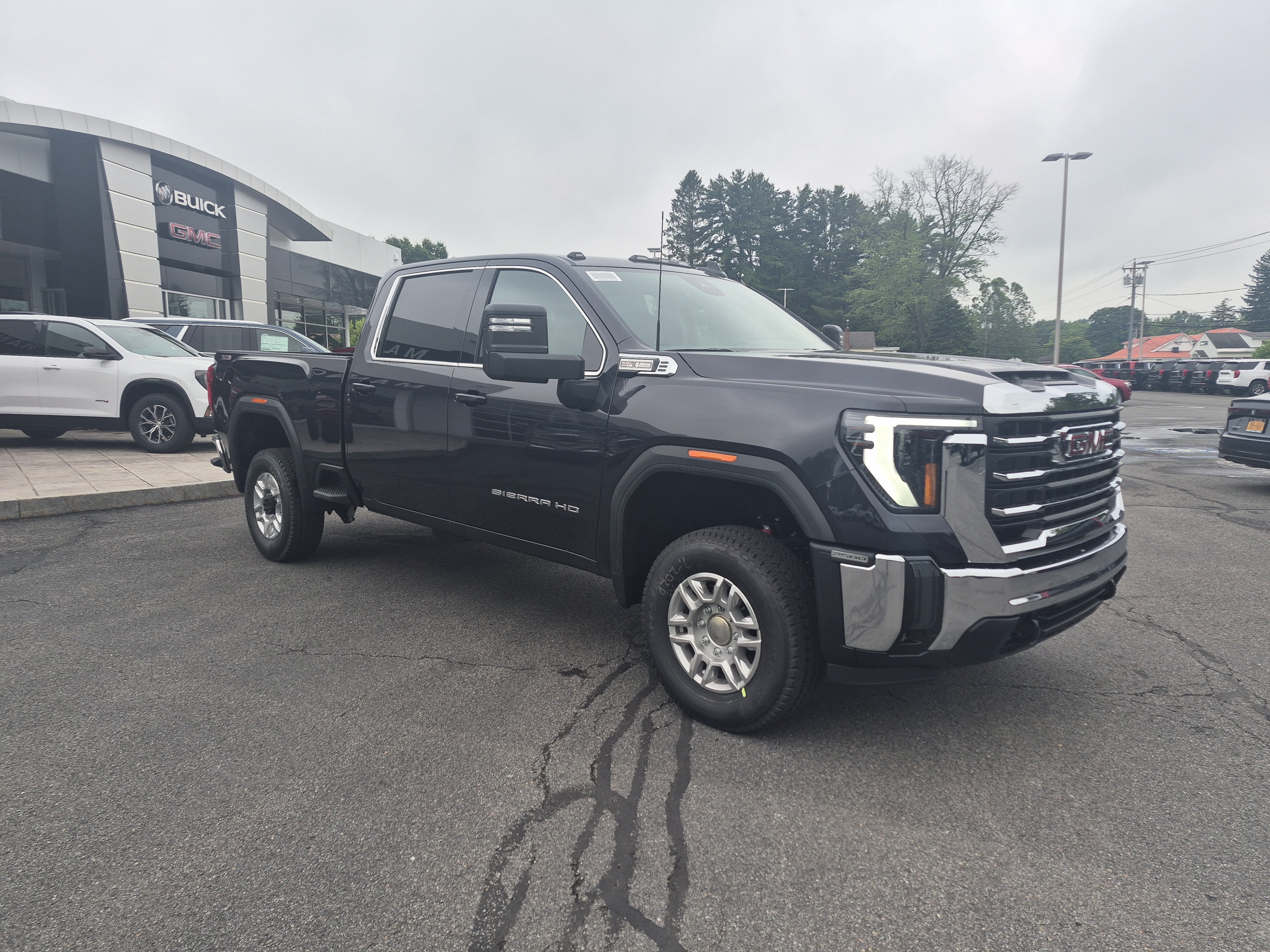 2026 GMC Sierra 2500 HD SLE
