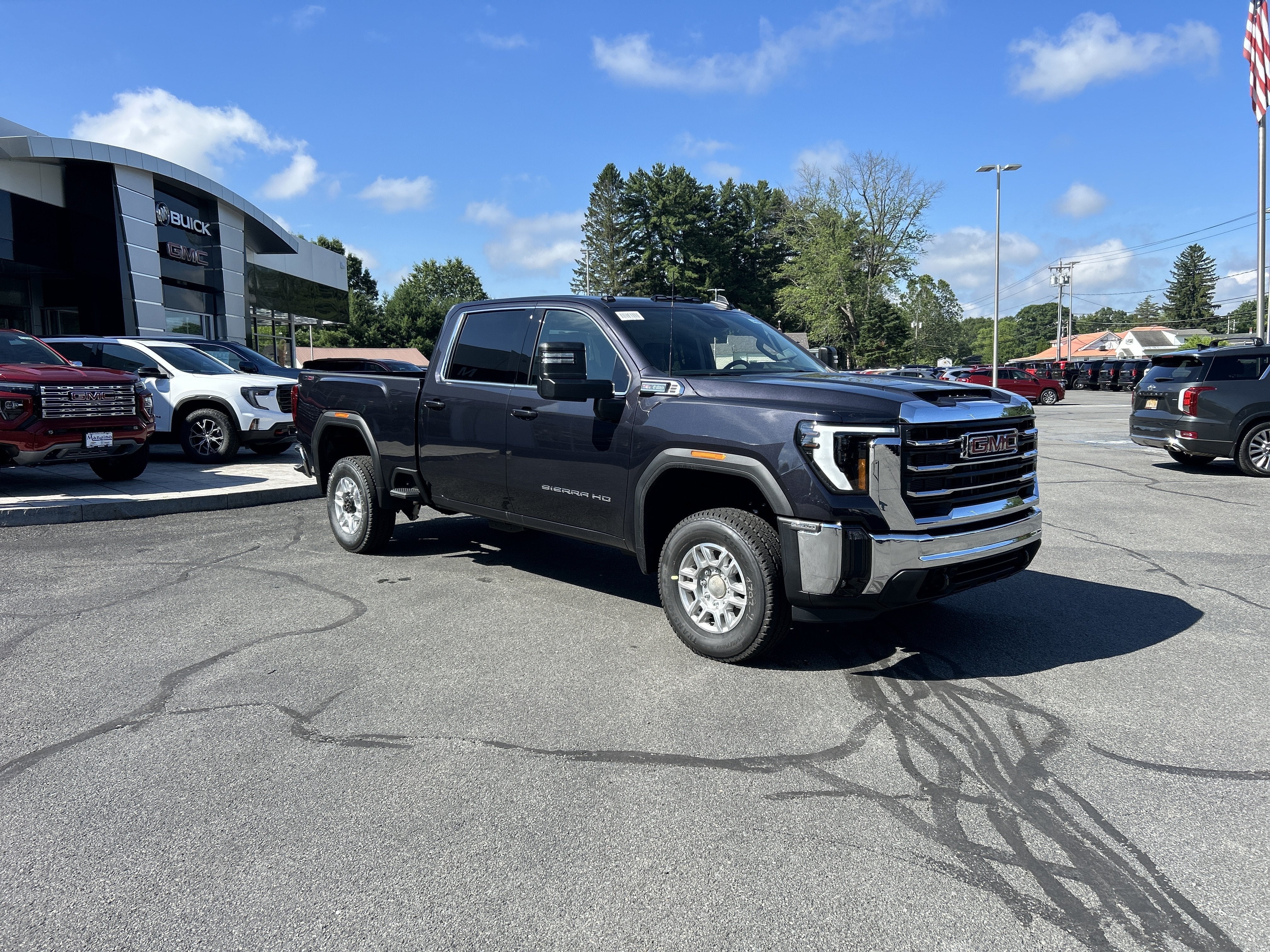 2026 GMC Sierra 2500 HD SLE