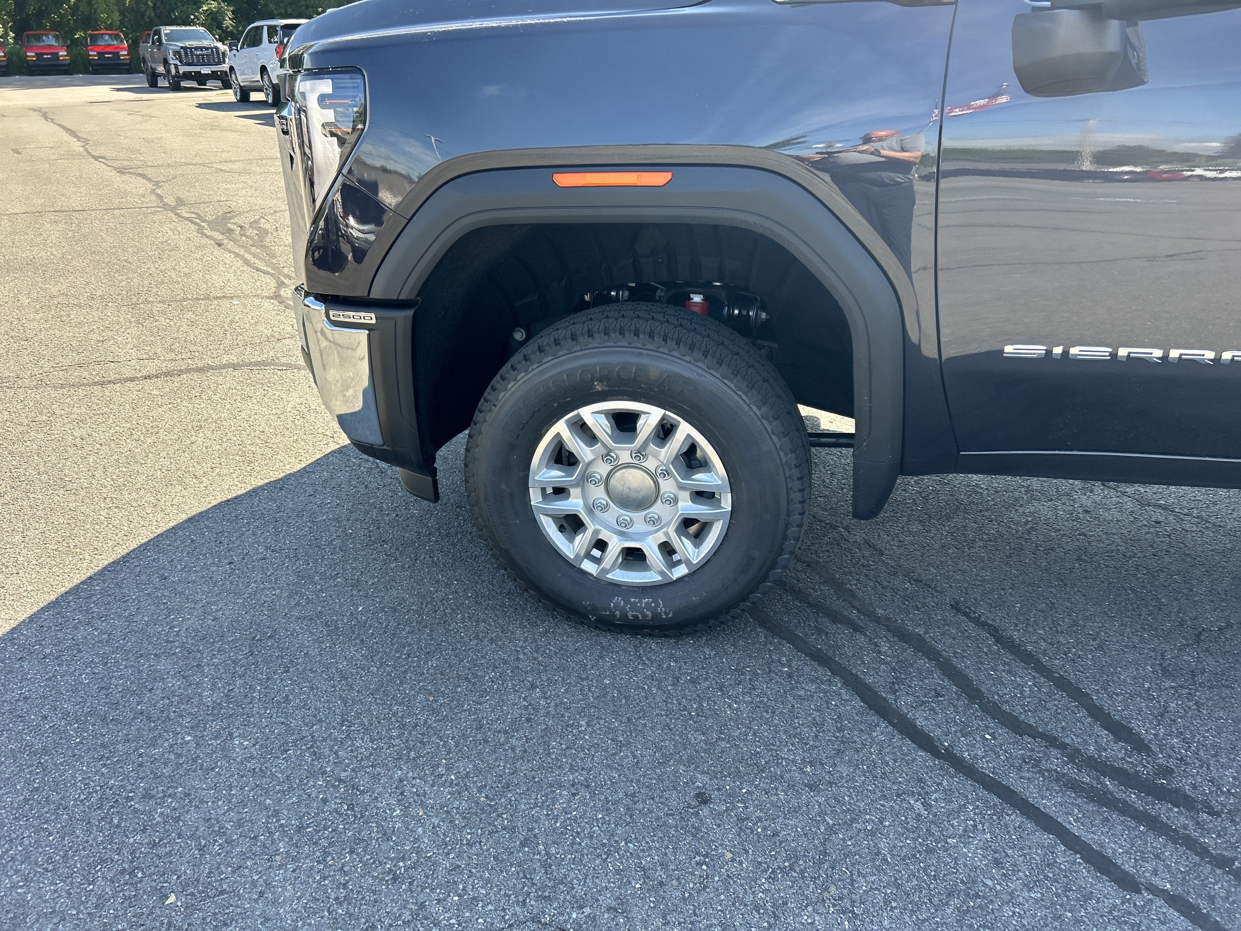 2026 GMC Sierra 2500 HD SLE