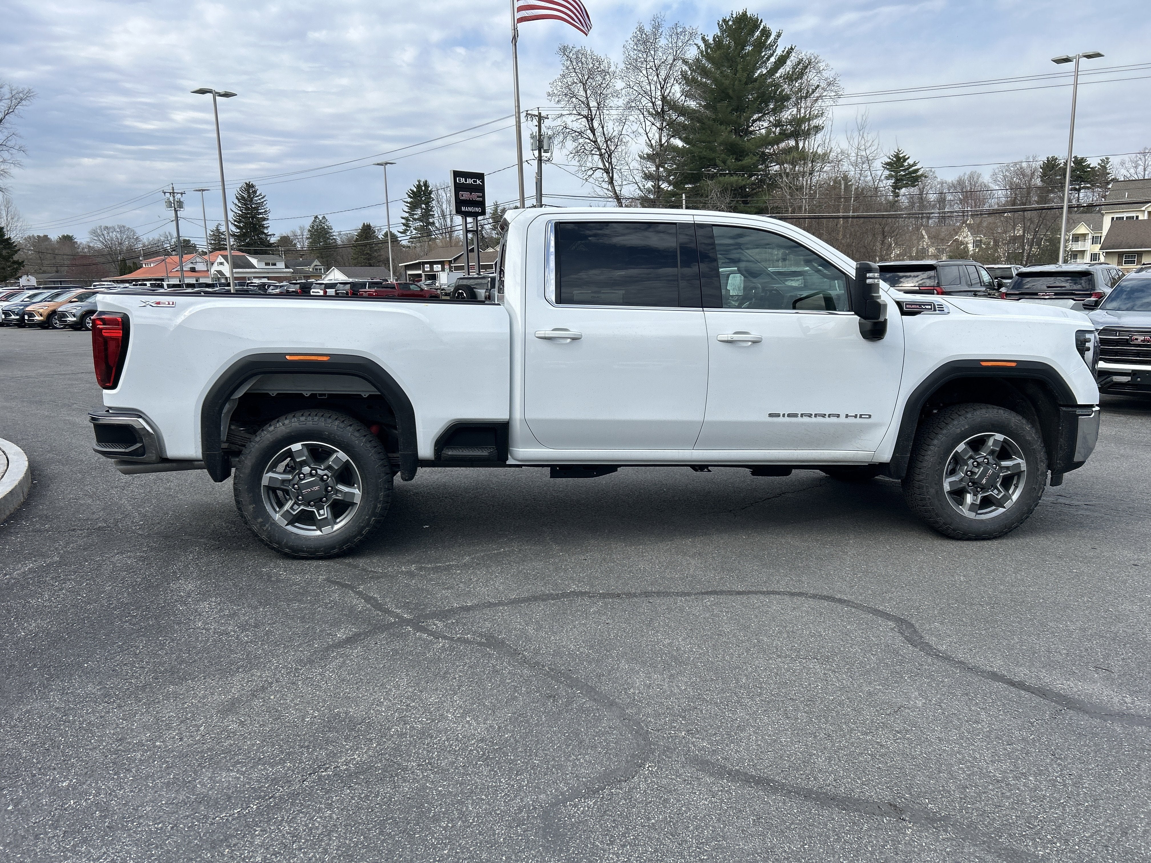 2026 GMC Sierra 2500 HD SLE