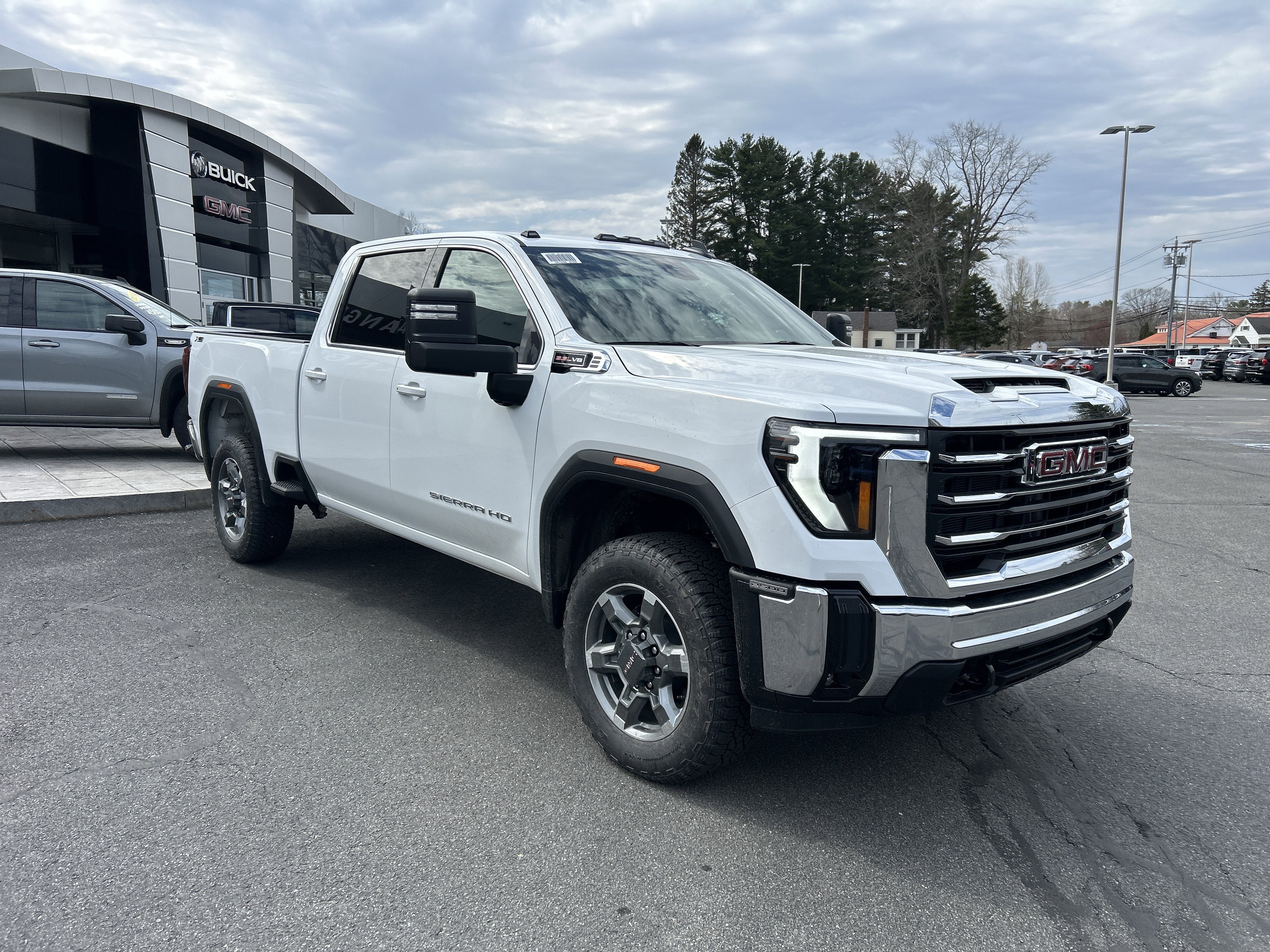2026 GMC Sierra 2500 HD SLE