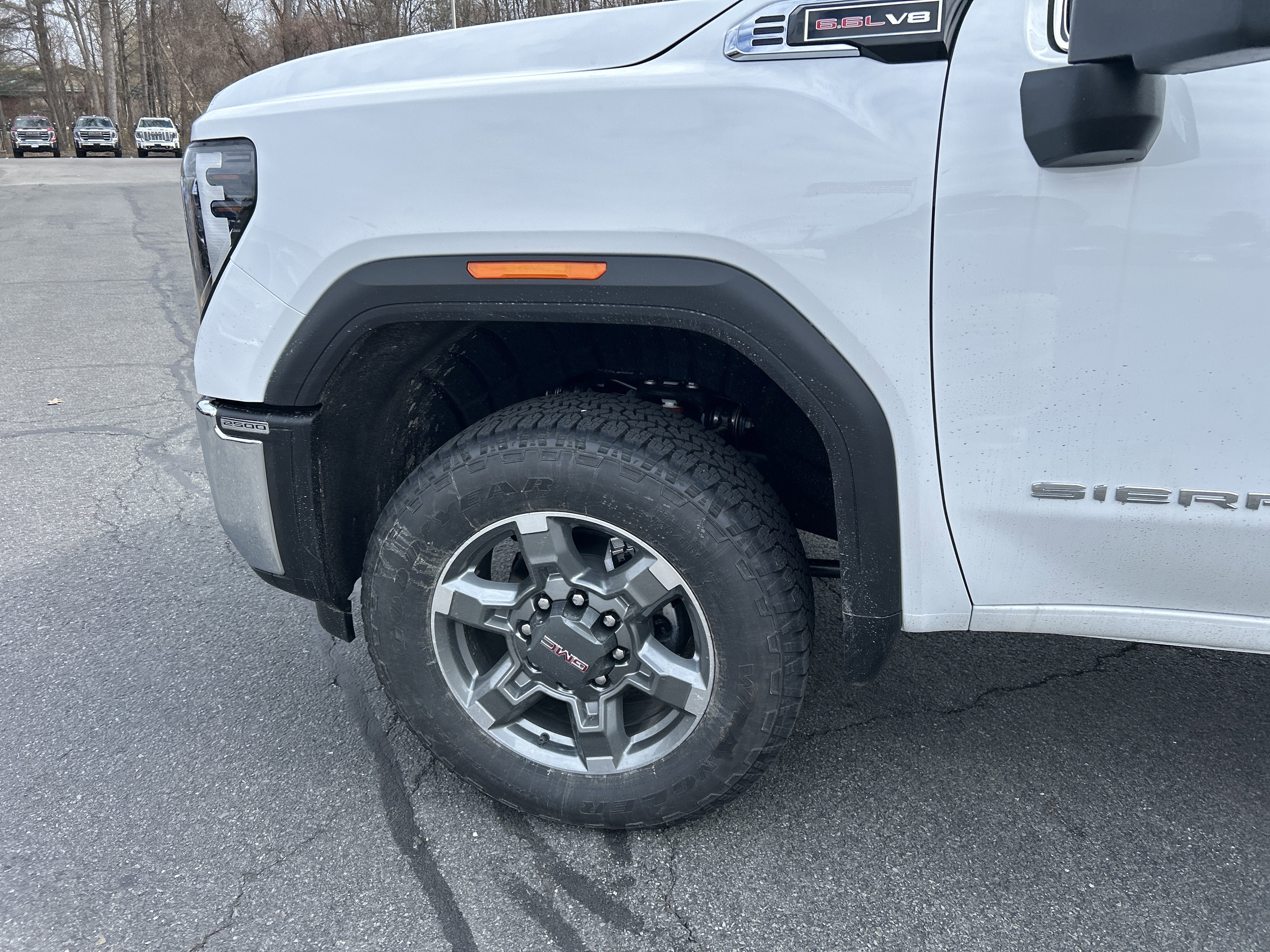 2026 GMC Sierra 2500 HD SLE