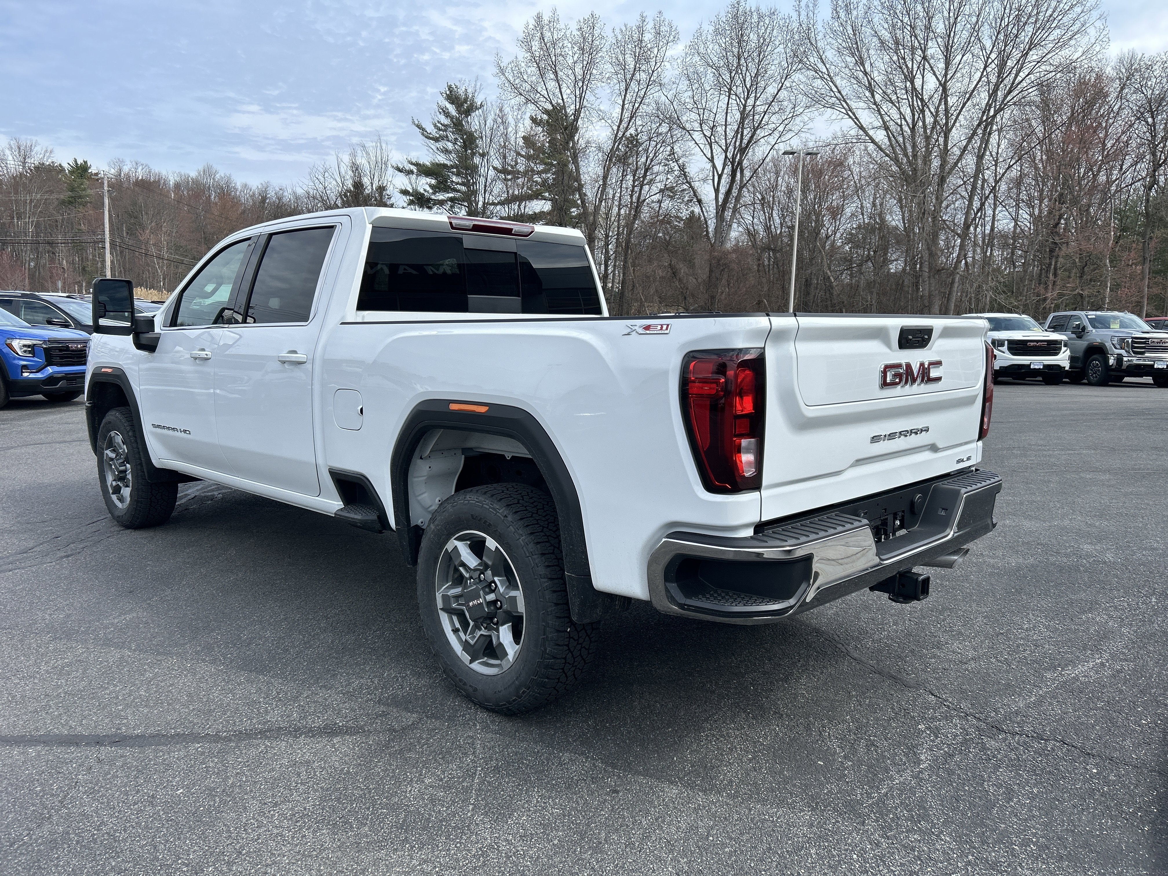 2026 GMC Sierra 2500 HD SLE