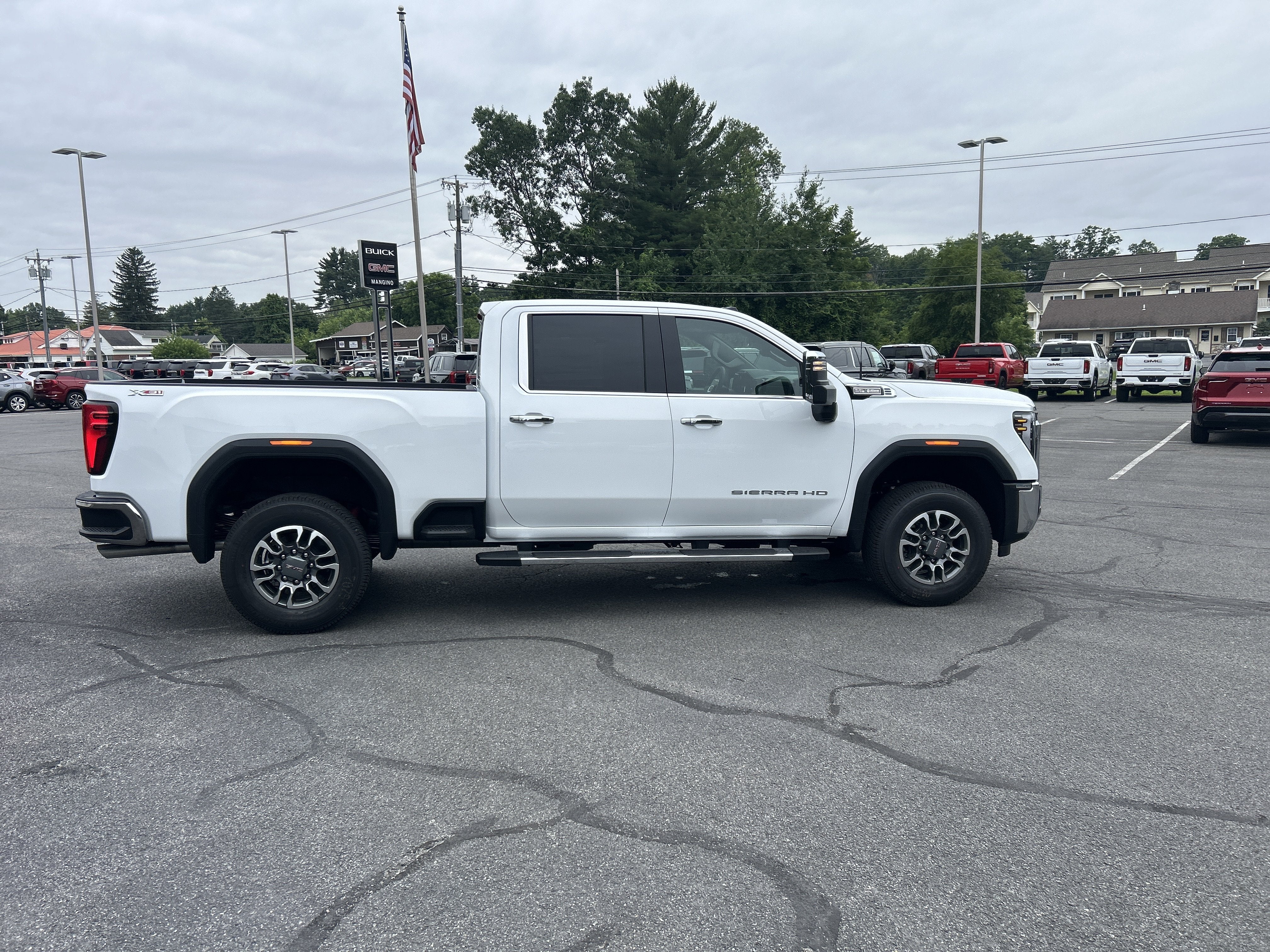 2026 GMC Sierra 2500 HD SLT